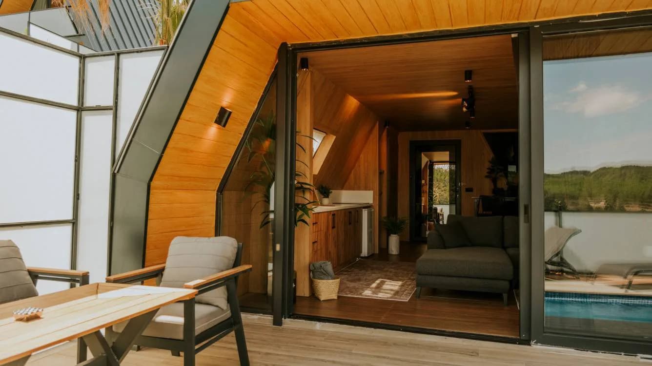 Sapanca'da Tesis İçerisinde, Isıtmalı Özel Havuzlu, Kiralık Bungalov görsel 1