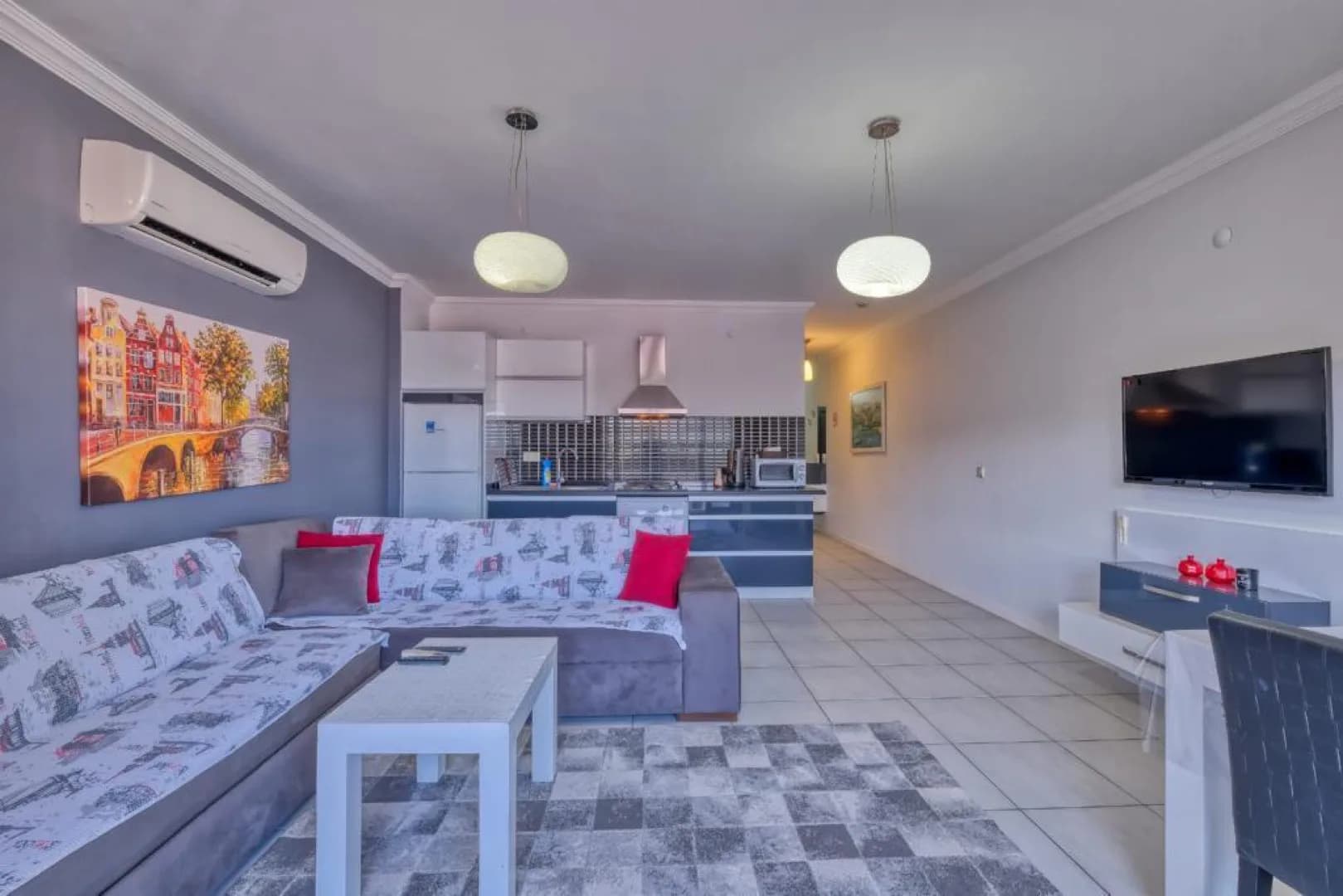 Çeşme Dalyan'da Deniz Manzaralı, 1+1, Konforlu, Apart Suit görsel 3