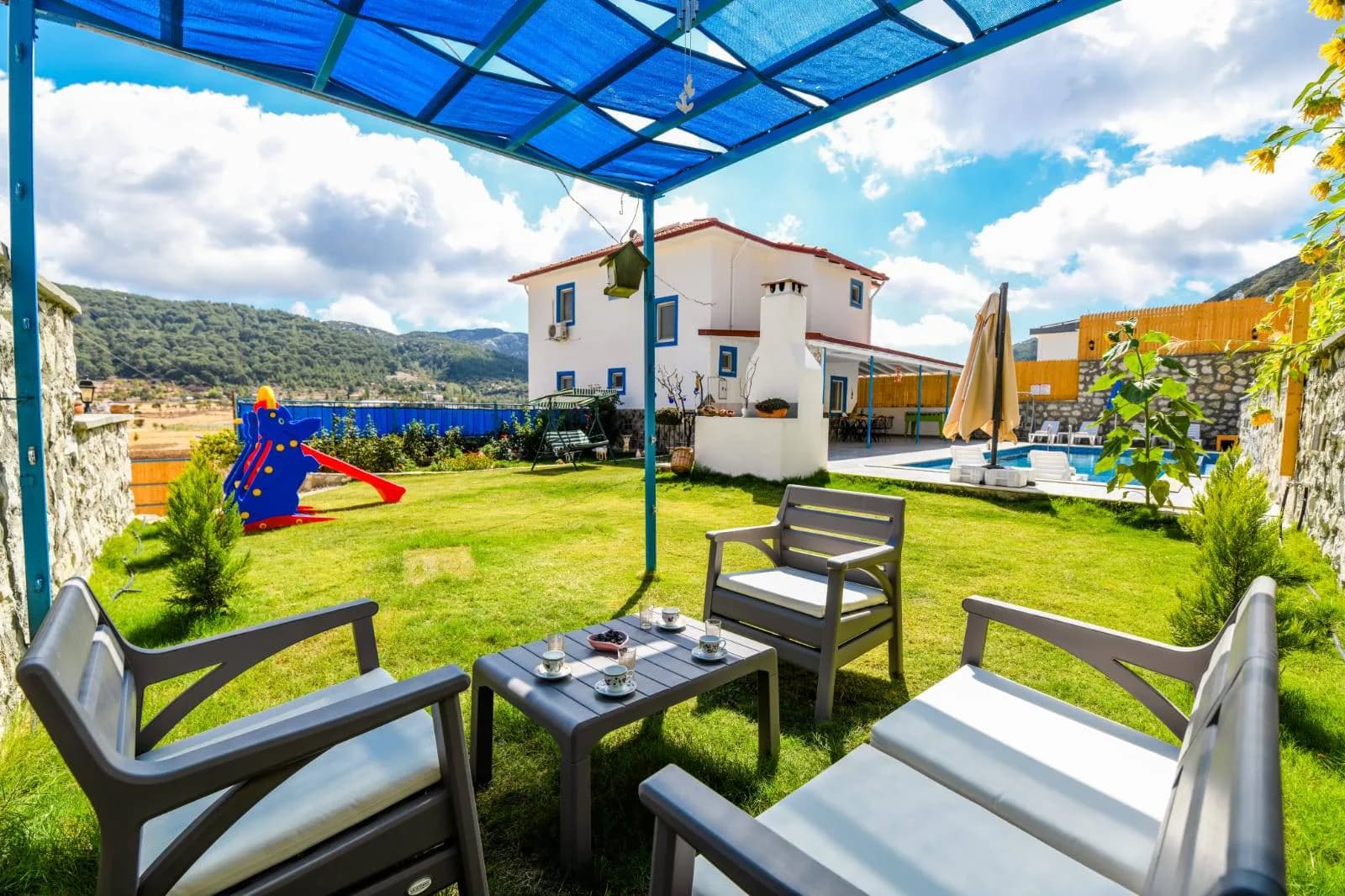 Kaş Sarıbelen'de Yemyeşil Bahçeli, Özel Havuzlu, Langırtlı, Kiralık Villa görsel 3