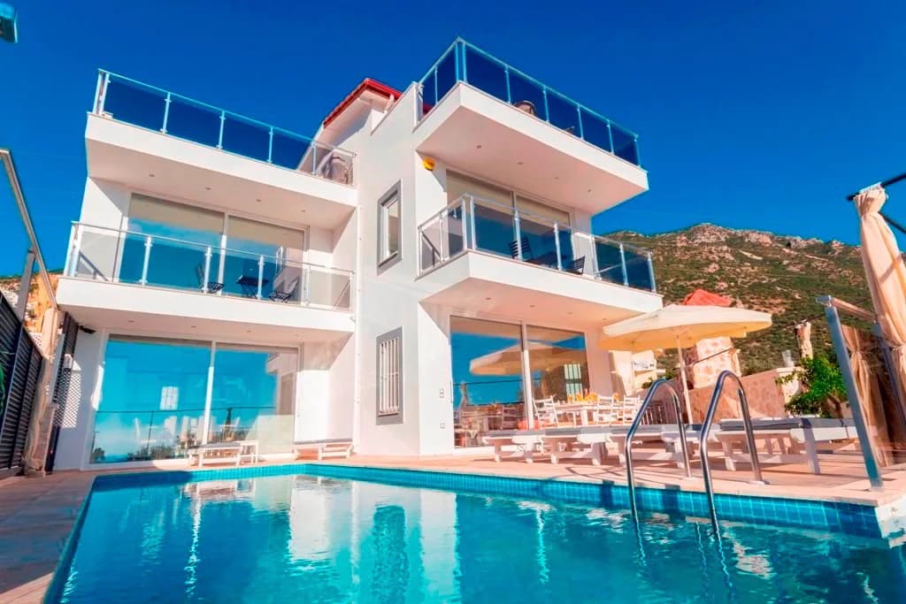 Kaş Kalkan'da Denize Yakın, Özel Havuzlu, Muhafazakar Villa görsel 1