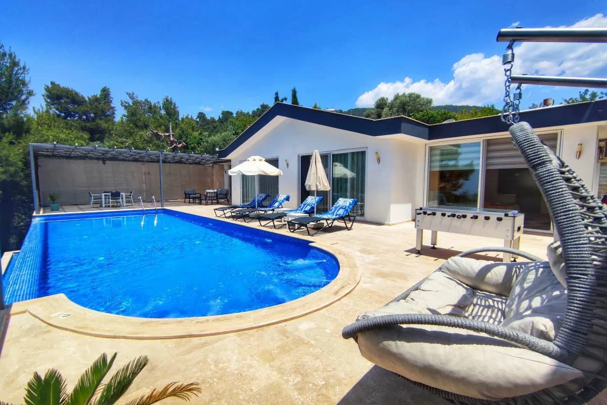 Kaş İslamlar'da Deniz Ve Doğa Manzaralı, Özel Havuzlu, Taş Villa görsel 1