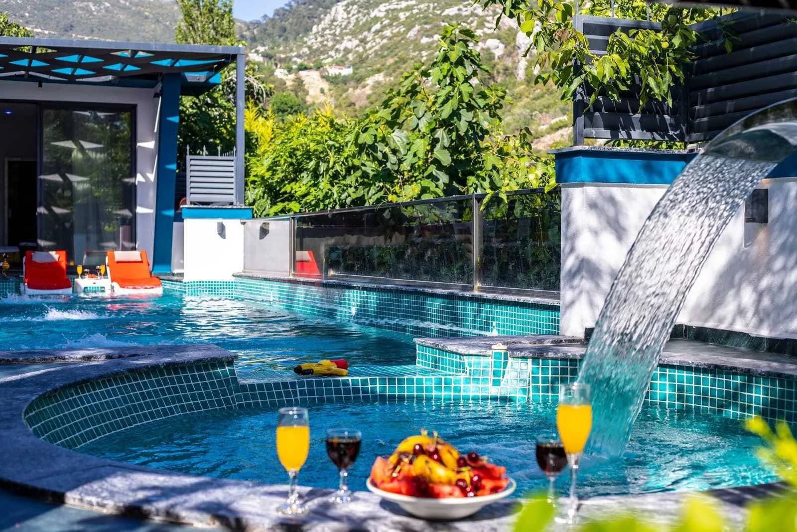 Kaş İslamlar'da Muhteşem Doğa İçerisinde Özel Havuzlu, Jakuzili Villa görsel 2