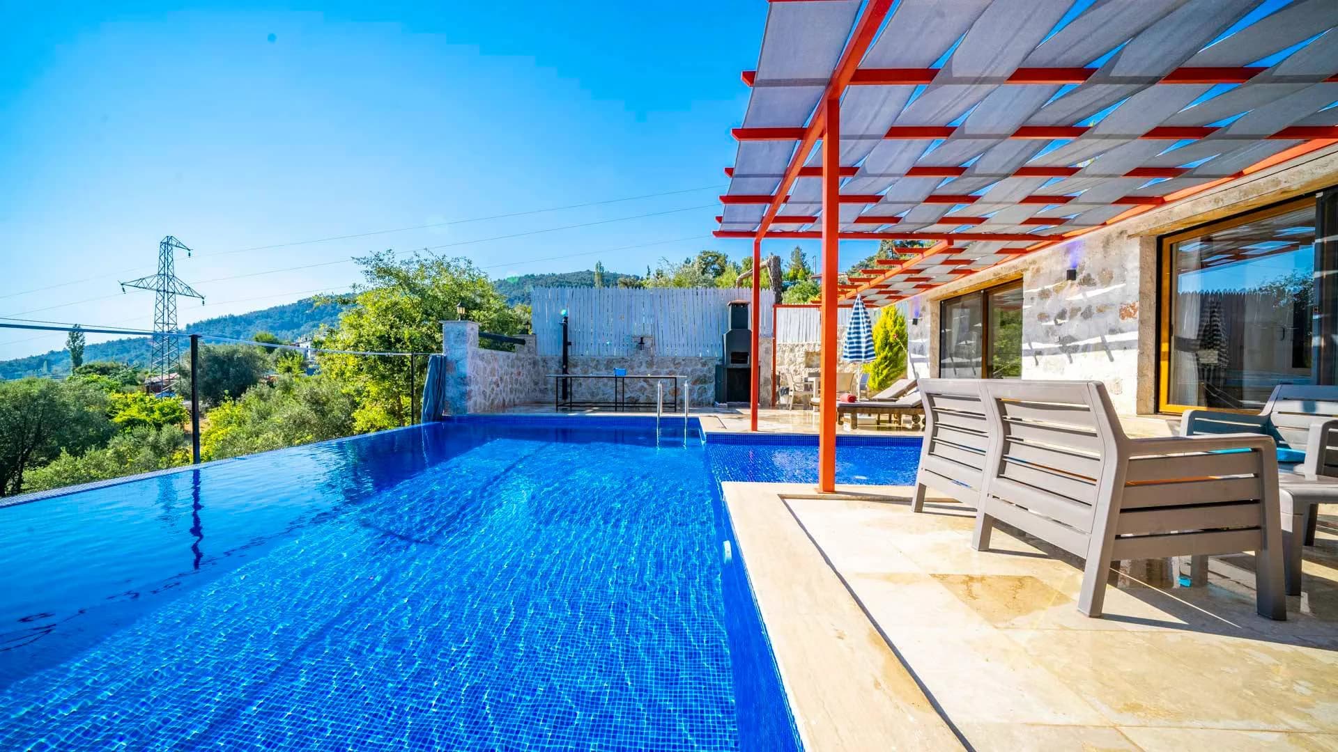 Kaş İslamlar'da Otantik Mimarili, Özel Sonsuzluk Havuzlu, Taş Villa görsel 2