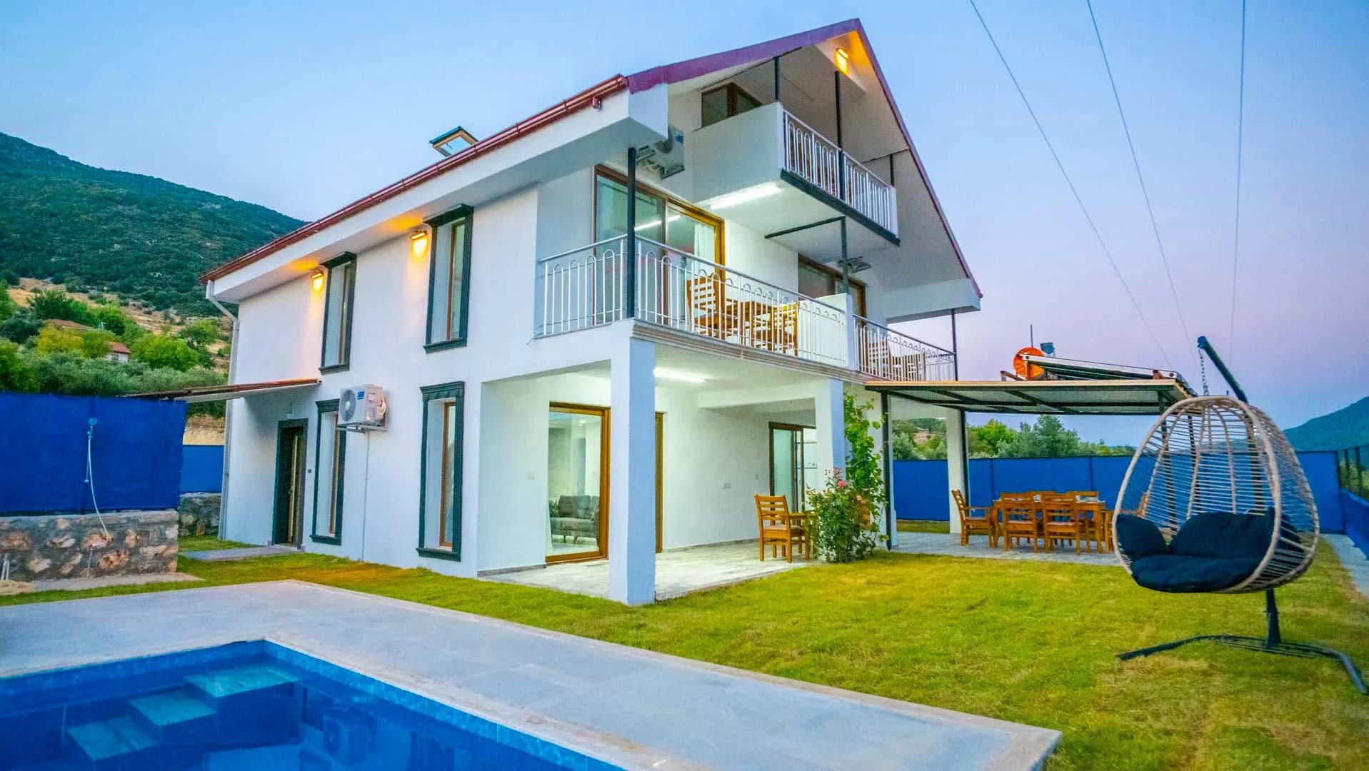 Kaş Sarıbelen'de Kalabalık Ailelere Uygun, Özel Havuzlu, Kiralık Villa görsel 1