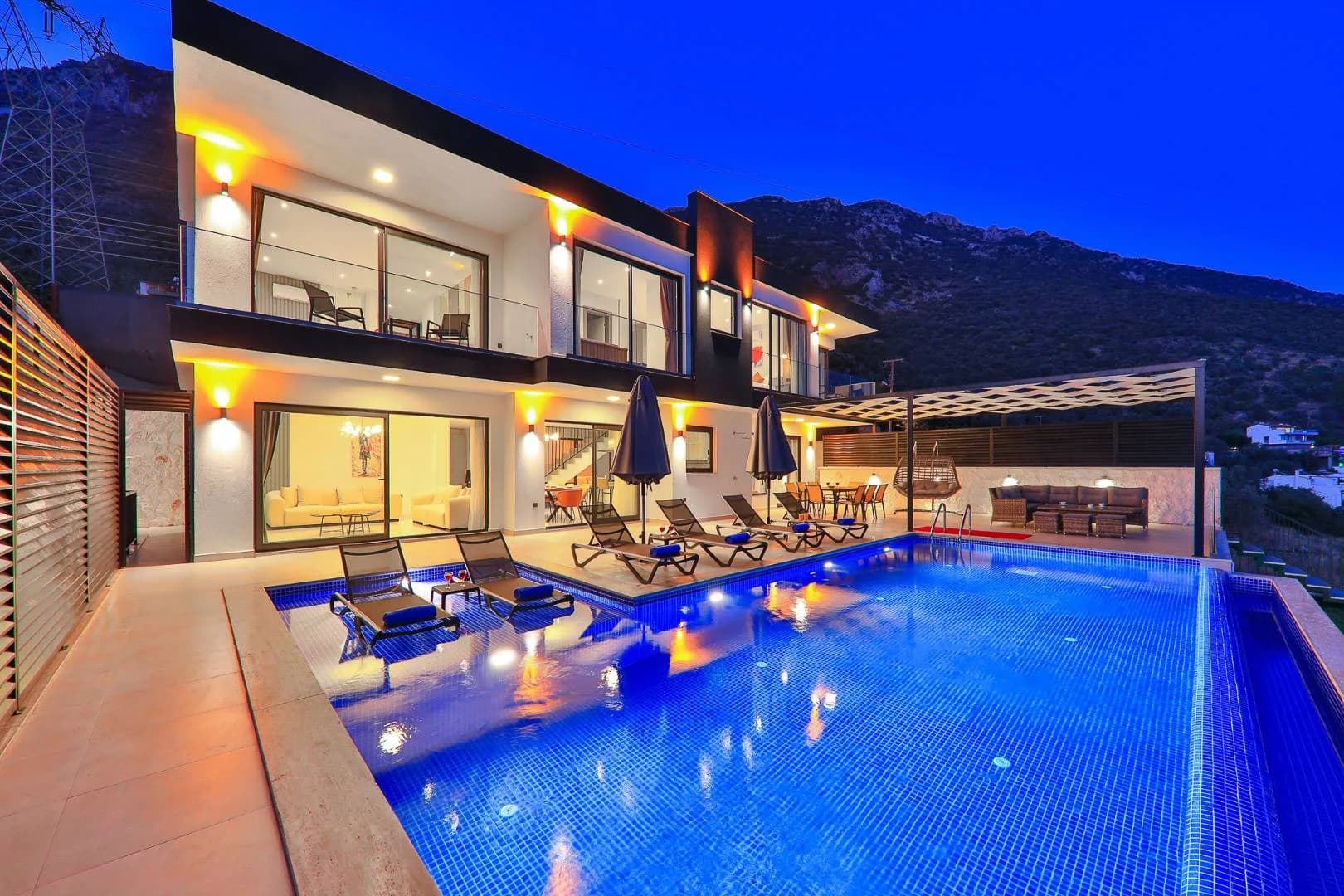 Kaş Kalkan'da Kalabalık Ailelere Uygun, Özel Havuzlu, Ferah Villa görsel 1