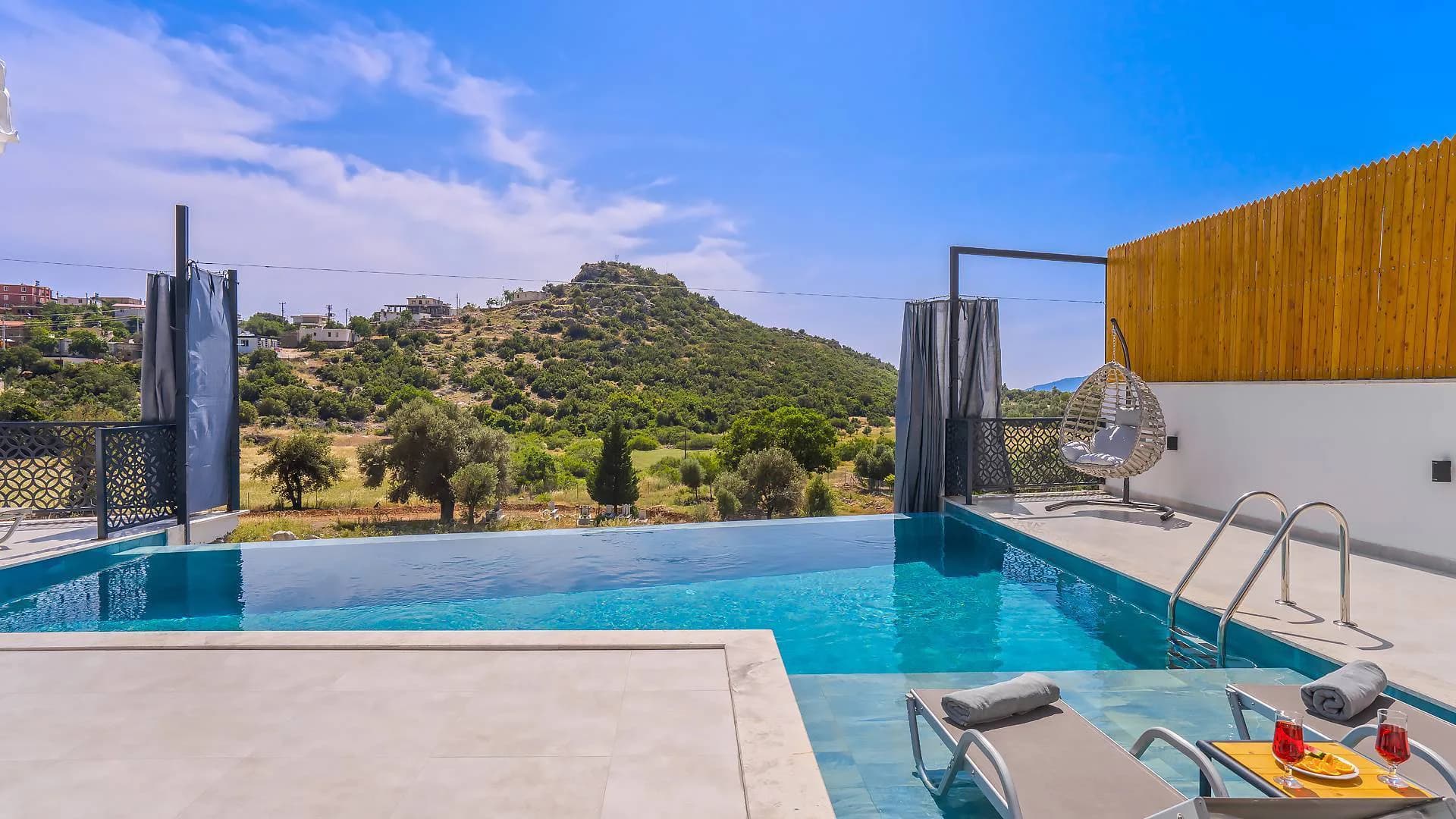 Kaş Bezirgan'da Muhteşem Doğada, Özel Havuzlu, Modern Villa görsel 2