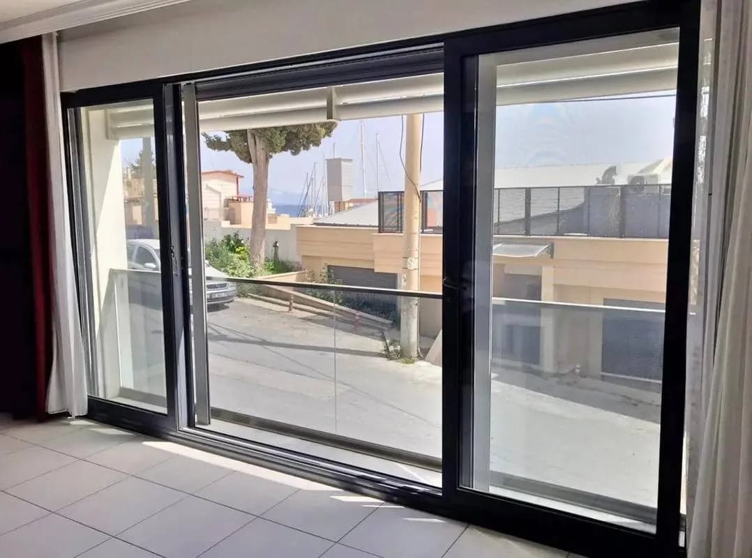 Çeşme Dalyan'da Merkeze Yakın Konumda, 1+1, Konforlu Suit görsel 3