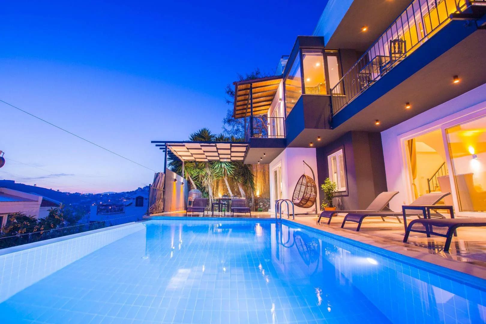 Kaş Kalkan'da Deniz Manzaralı, Kalabalık Ailelere Uygun, Lüks Villa görsel 2