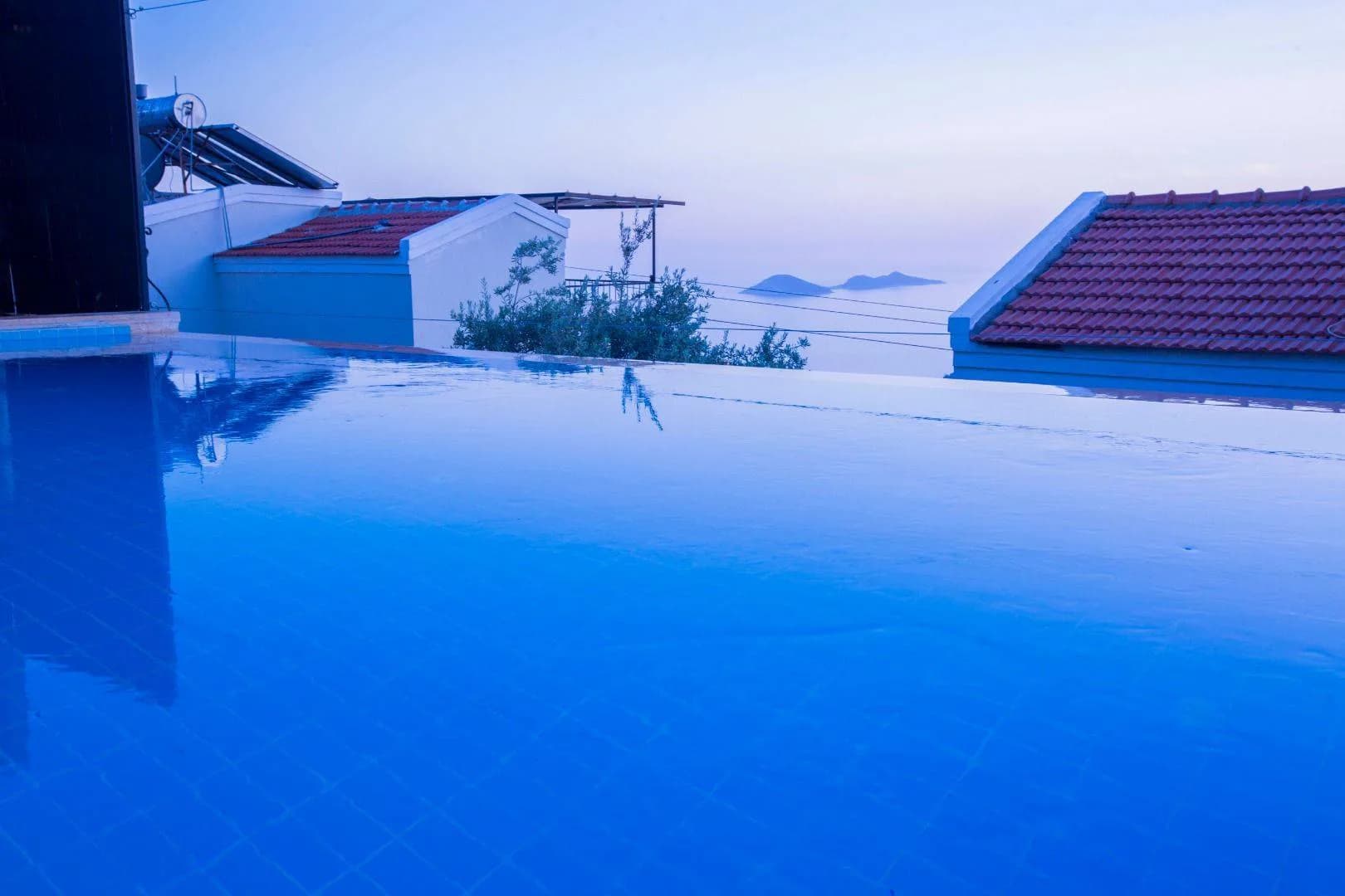 Kaş Kalkan'da Deniz Manzaralı, Kalabalık Ailelere Uygun, Lüks Villa görsel 3