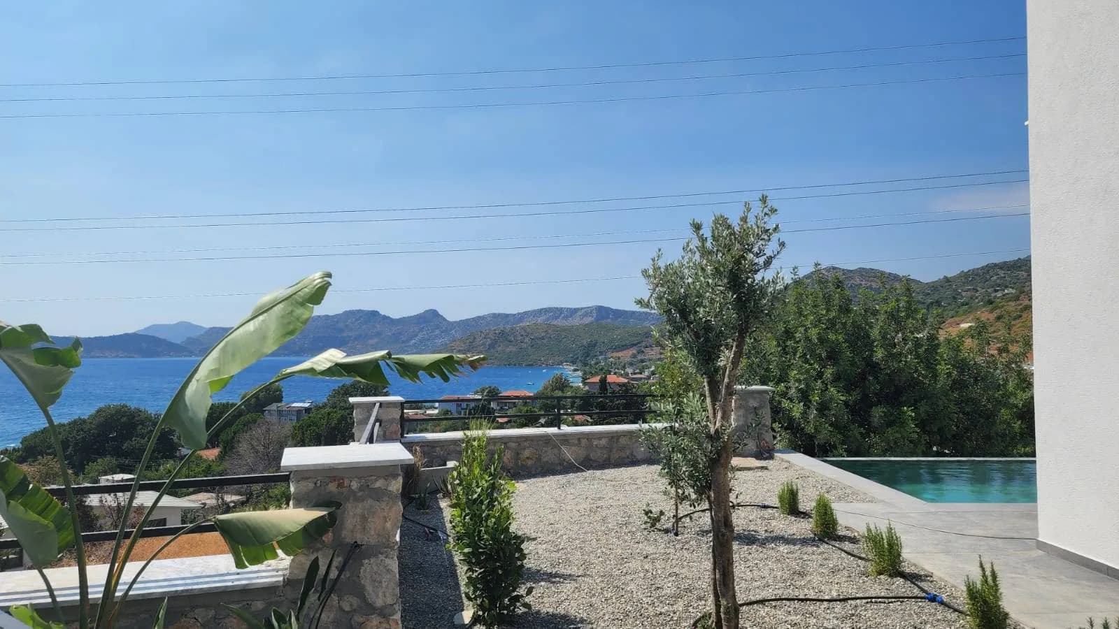 Marmaris Söğüt'te Enfes Deniz Manzaralı, Özel Havuzlu, Kiralık Villa görsel 2