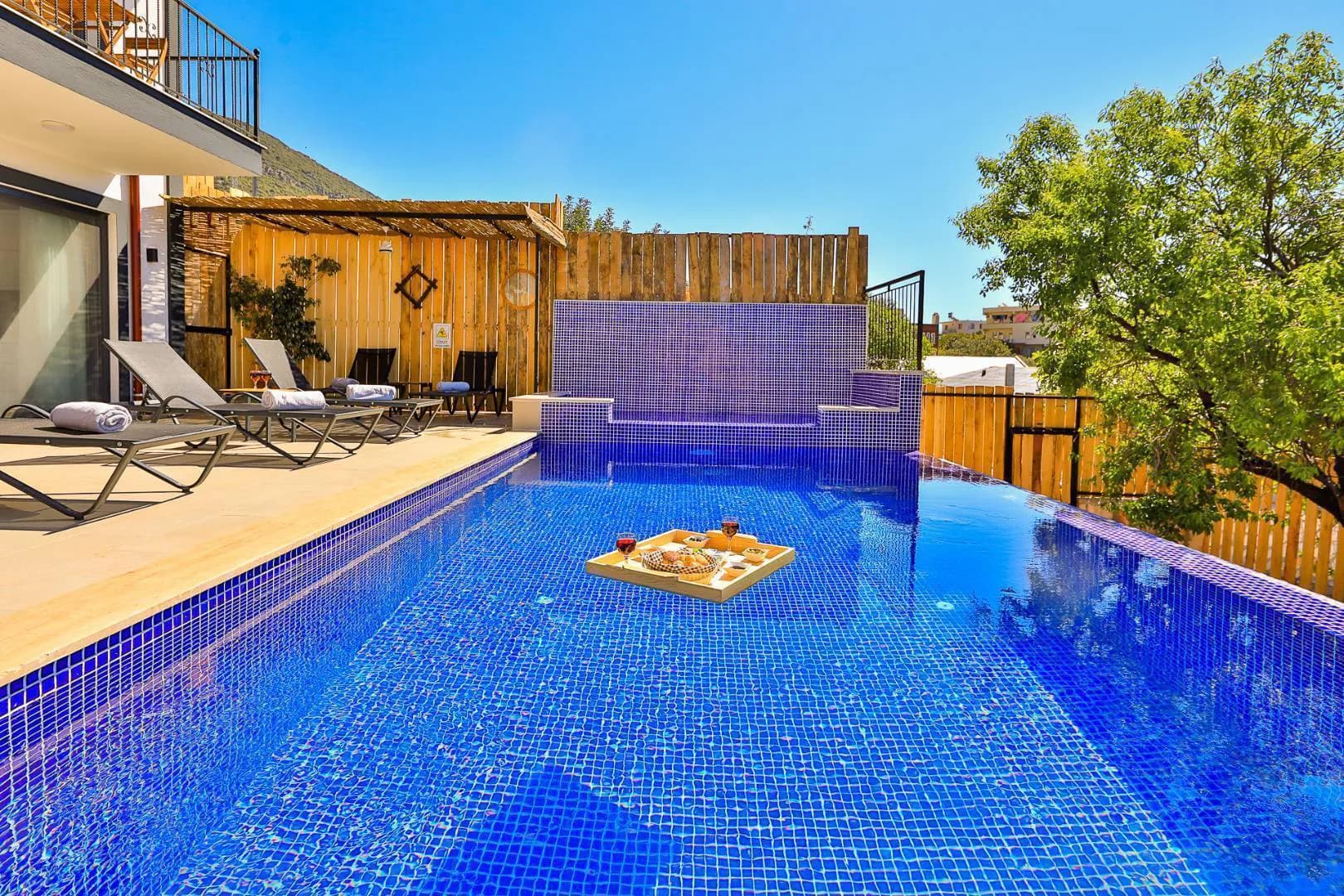 Kaş Gökseki'de Muhteşem Manzaralı, Özel Havuzlu, Kiralık Villa görsel 3