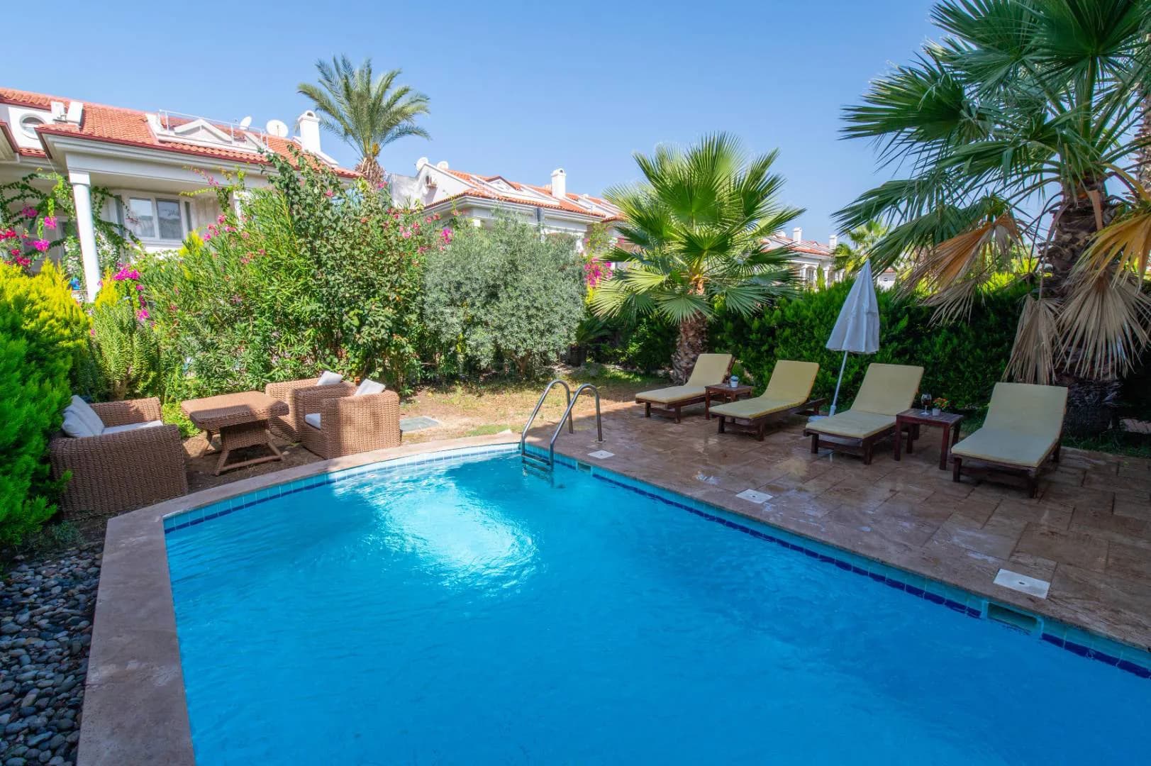 Fethiye Çalış Plajı'na Sıfır, Özel Havuzlu, 10 Kişilik Kiralık Villa görsel 3