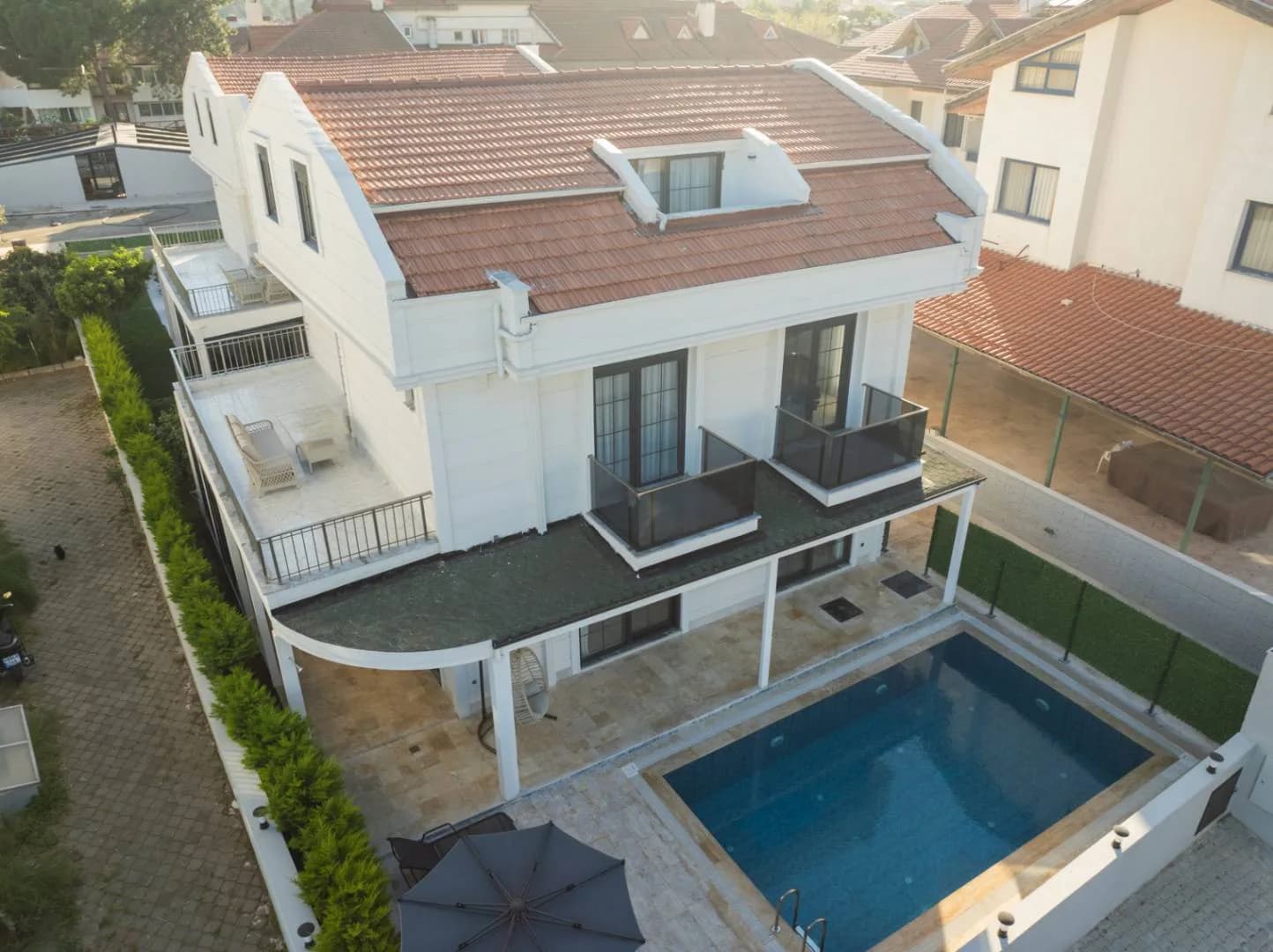 Marmaris İçmeler'de Merkezi Konumda, Özel Havuzlu, Plaja Yakın Villa görsel 3