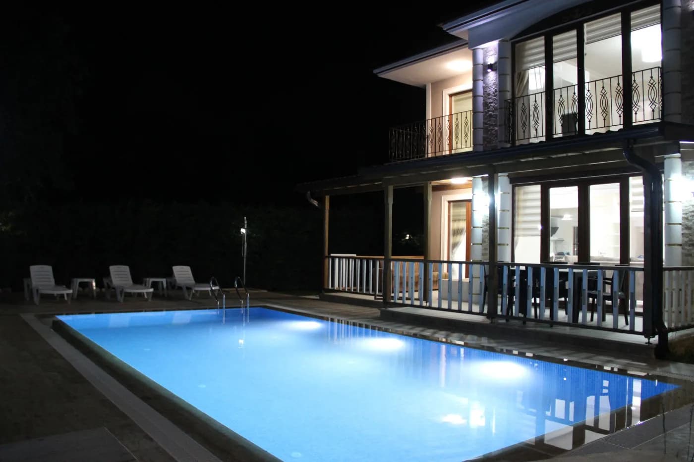 Sapanca'da Yeşillikler İçerisinde, Özel Havuzlu, 10 Kişilik Villa görsel 1