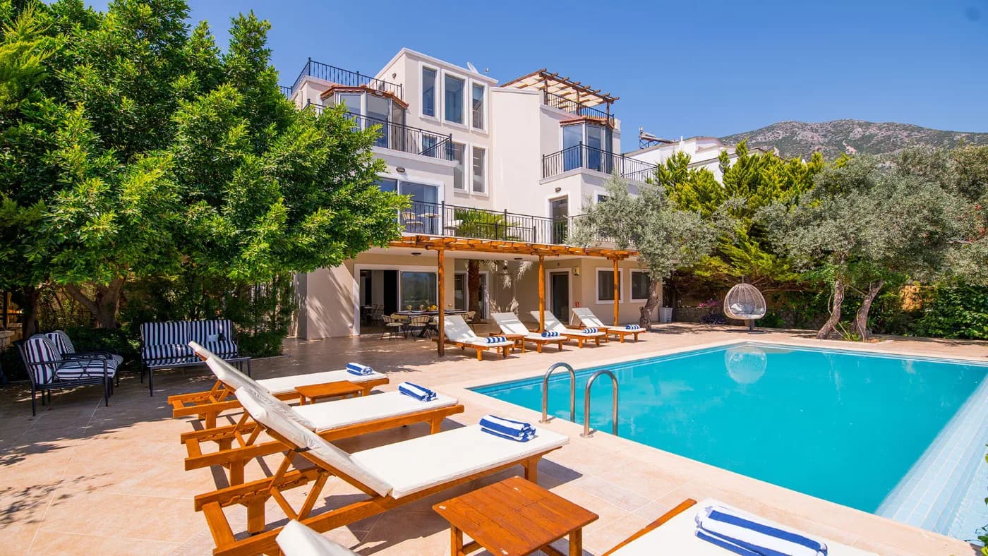 Kalkan'da Deniz Manzaralı, Özel Havuzlu, Sinema Odalı, Kiralık Villa görsel 1