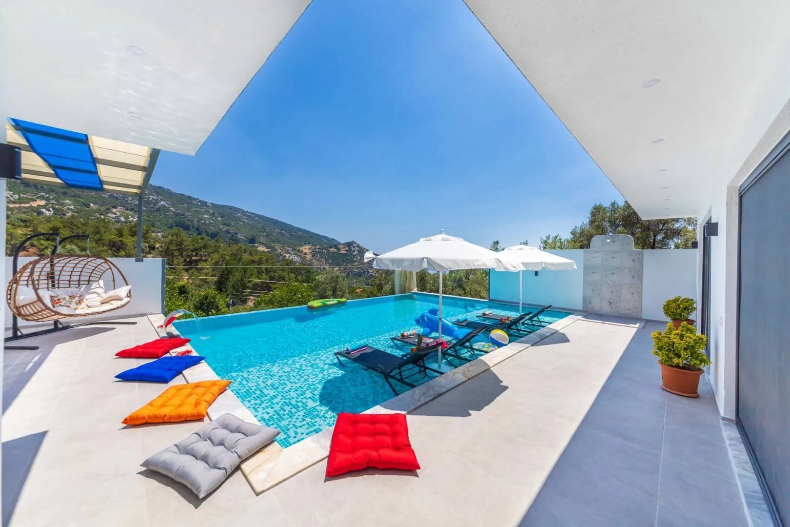 Kaş İslamlar'da Şirin Tasarıma Sahip, Özel Havuzlu, Yazlık Villa görsel 1
