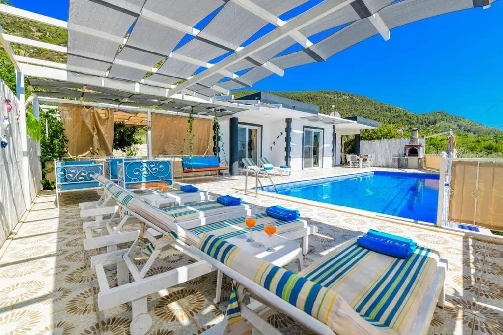 Kaş Üzümlü'de Eşsiz Doğada, Özel Havuzlu, Kiralık Villa görsel 1