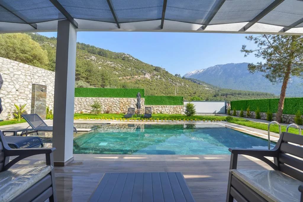 Fethiye Ölüdeniz'de Modern Tasarımlı, Özel Havuzlu, Lüks Villa görsel 1
