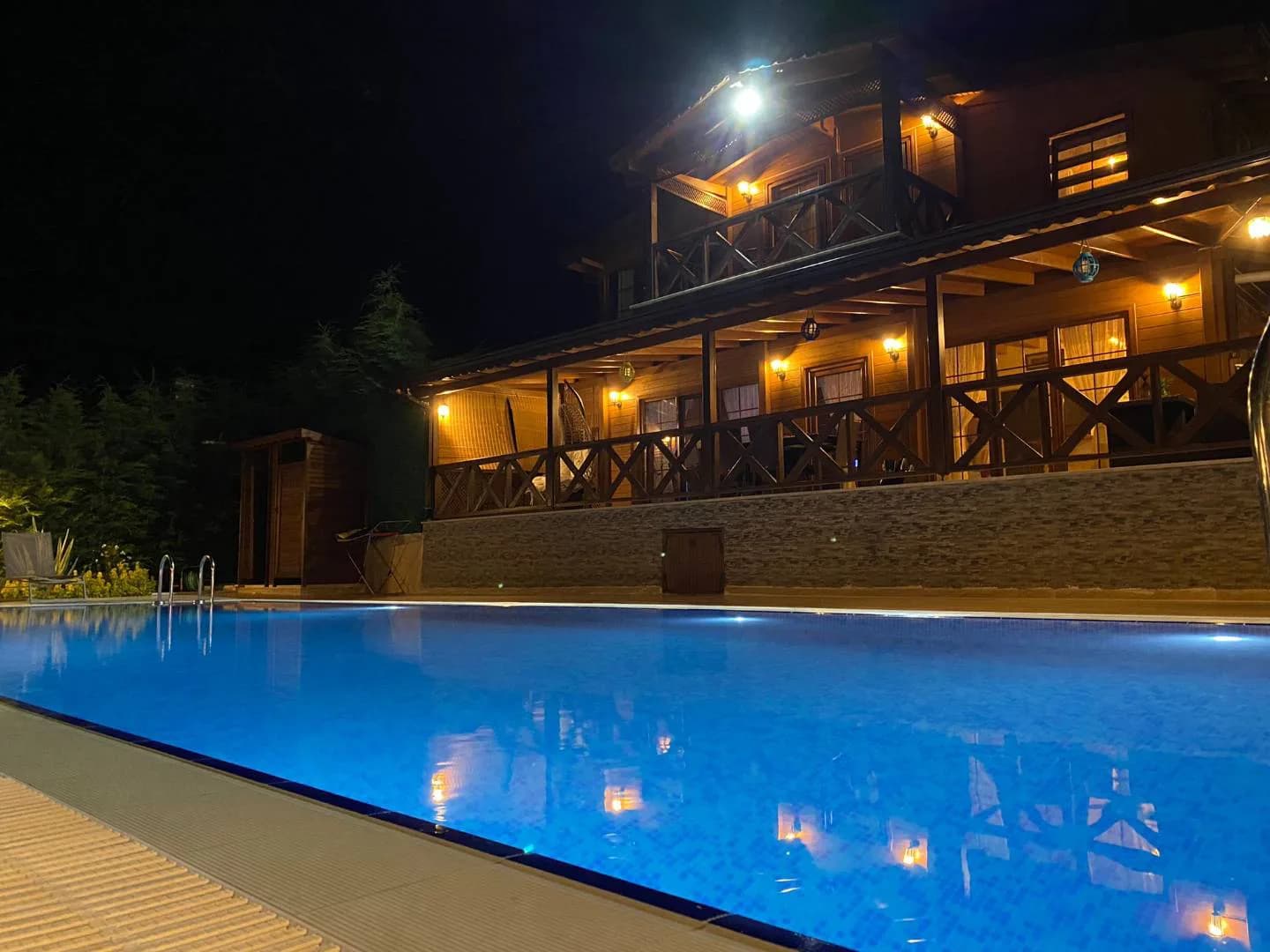 İstanbul Şile'de Geniş Bahçeli, Özel Havuzlu, Ahşap Villa görsel 1
