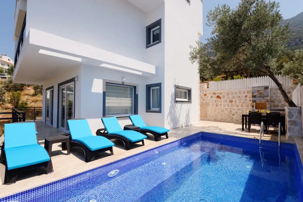 Kaş Kalkan'da Doğa ve Deniz Manzaralı, Özel Havuzlu, Merkezi Villa görsel 1