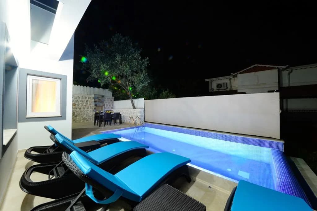 Kaş Kalkan'da Doğa ve Deniz Manzaralı, Özel Havuzlu, Merkezi Villa görsel 3
