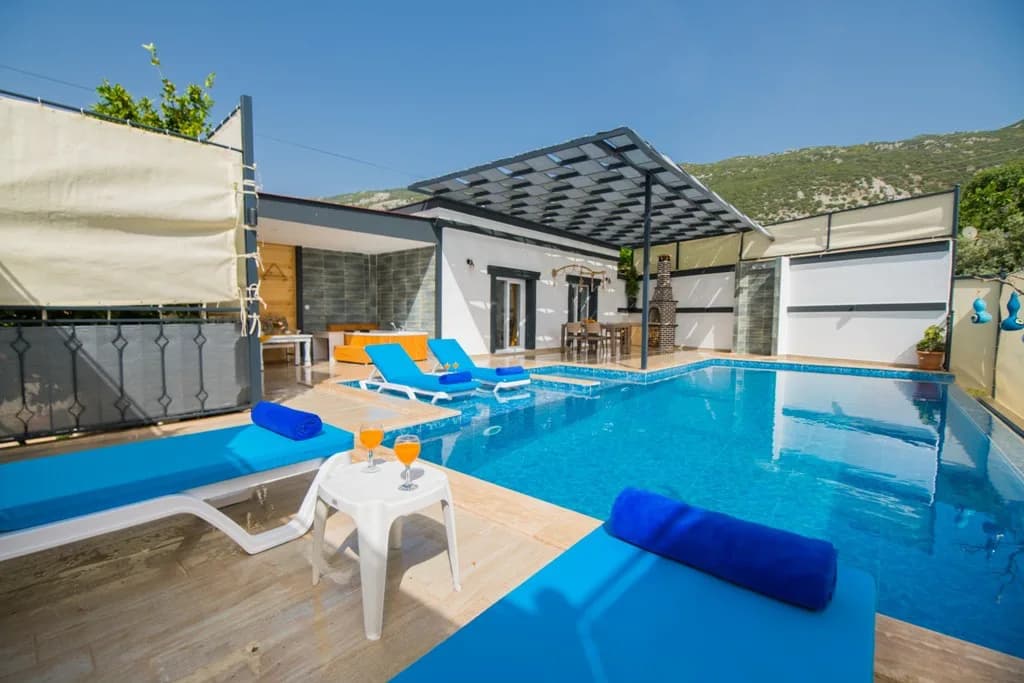 Kalkan İslamlar'da Doğa Manzaralı, Özel Havuzlu, Jakuzili Villa görsel 1