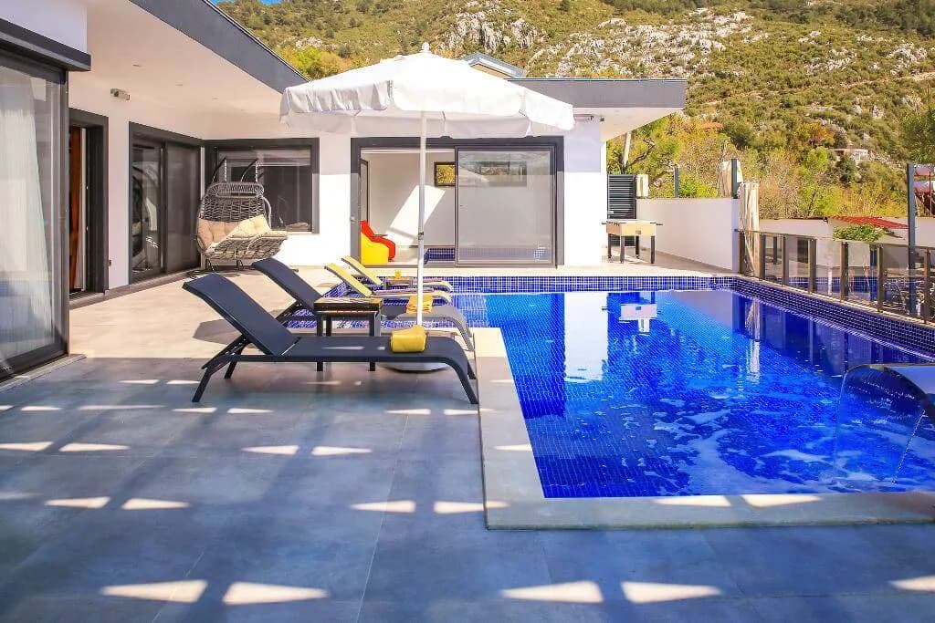 Kaş İslamlar'da Muhteşem Doğada, Açık ve Kapalı Havuzlu, Saunalı Villa görsel 2