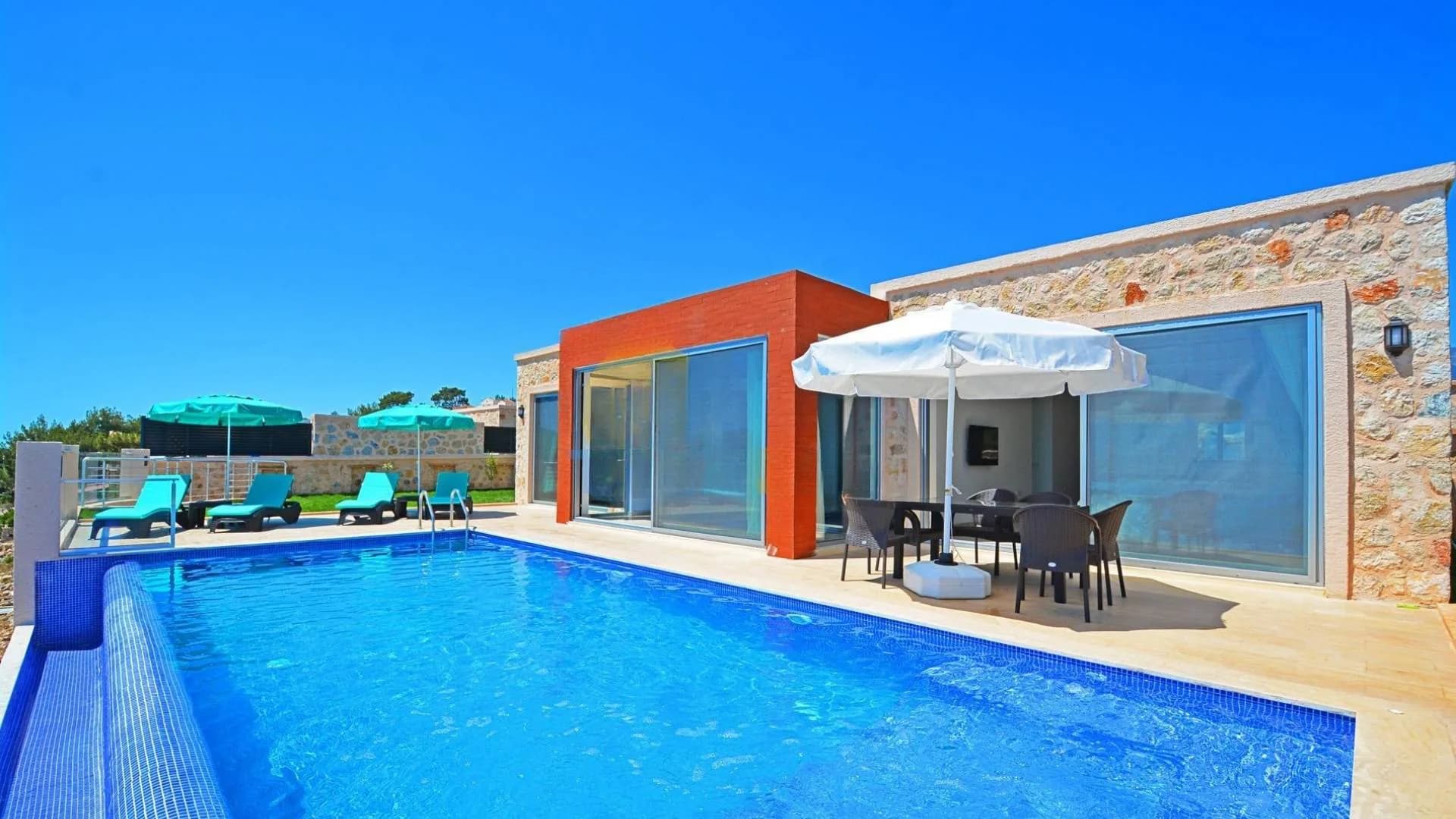 Kaş Kalkan'da Büyüleyici Deniz Manzaralı, Özel Havuzlu, Hamamlı Villa görsel 1