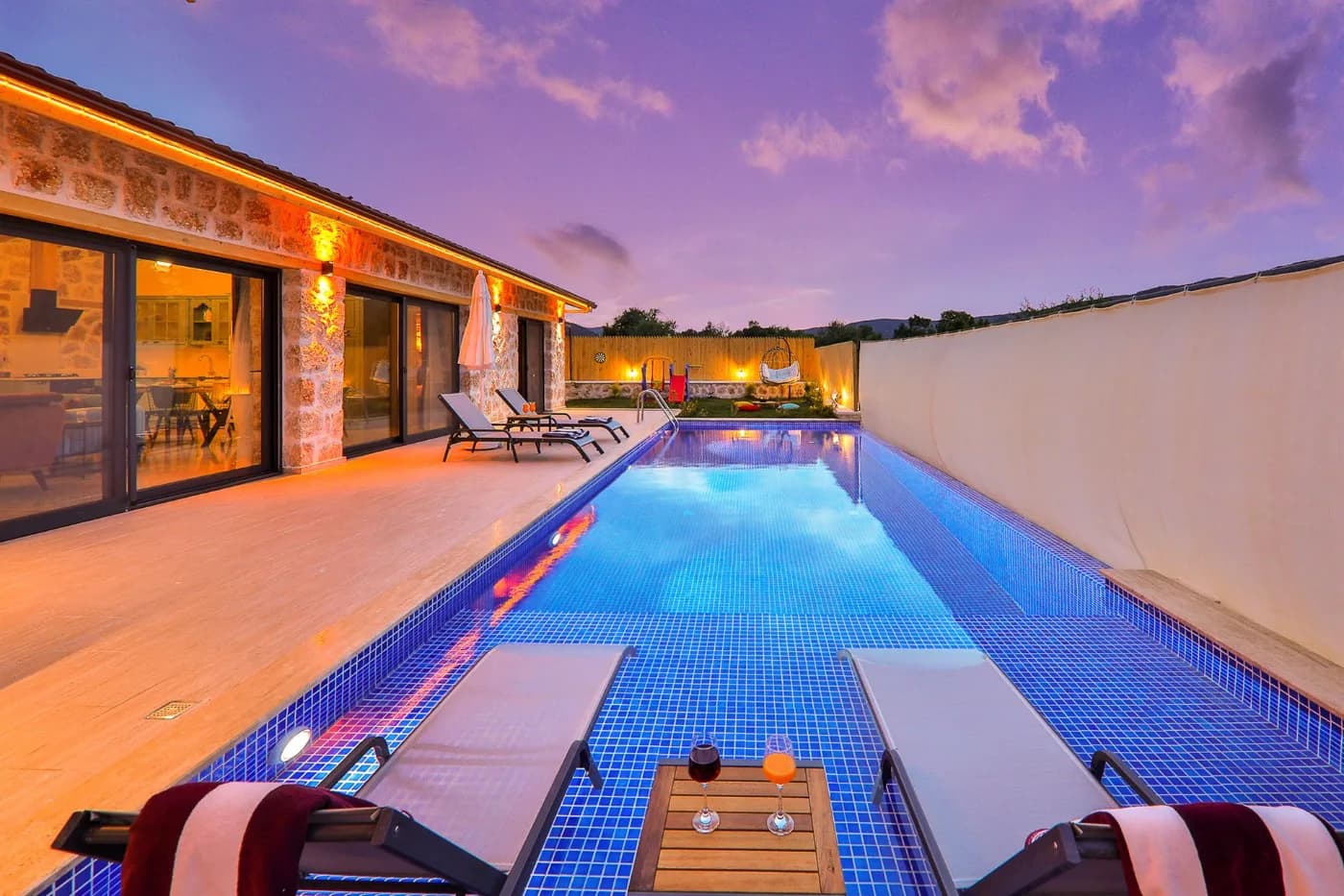 Kaş Sarıbelen'de Huzurlu Doğada, Özel Havuzlu, Jakuzili Villa görsel 2