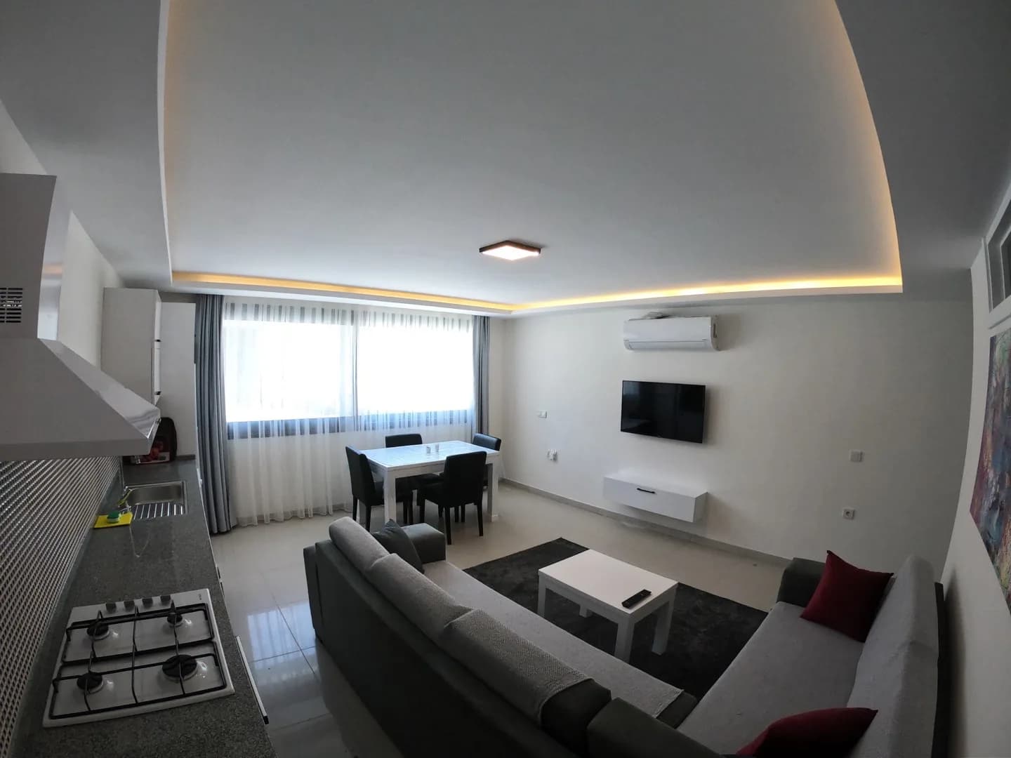 İzmir Çeşme'de Merkeze Yakın Mesafede, Konforlu, 1+1 Kiralık Suit görsel 3