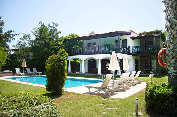 Bodrum Bitez'de Denize Yakın, Özel Havuzlu, Bahçeli Villa görsel 1