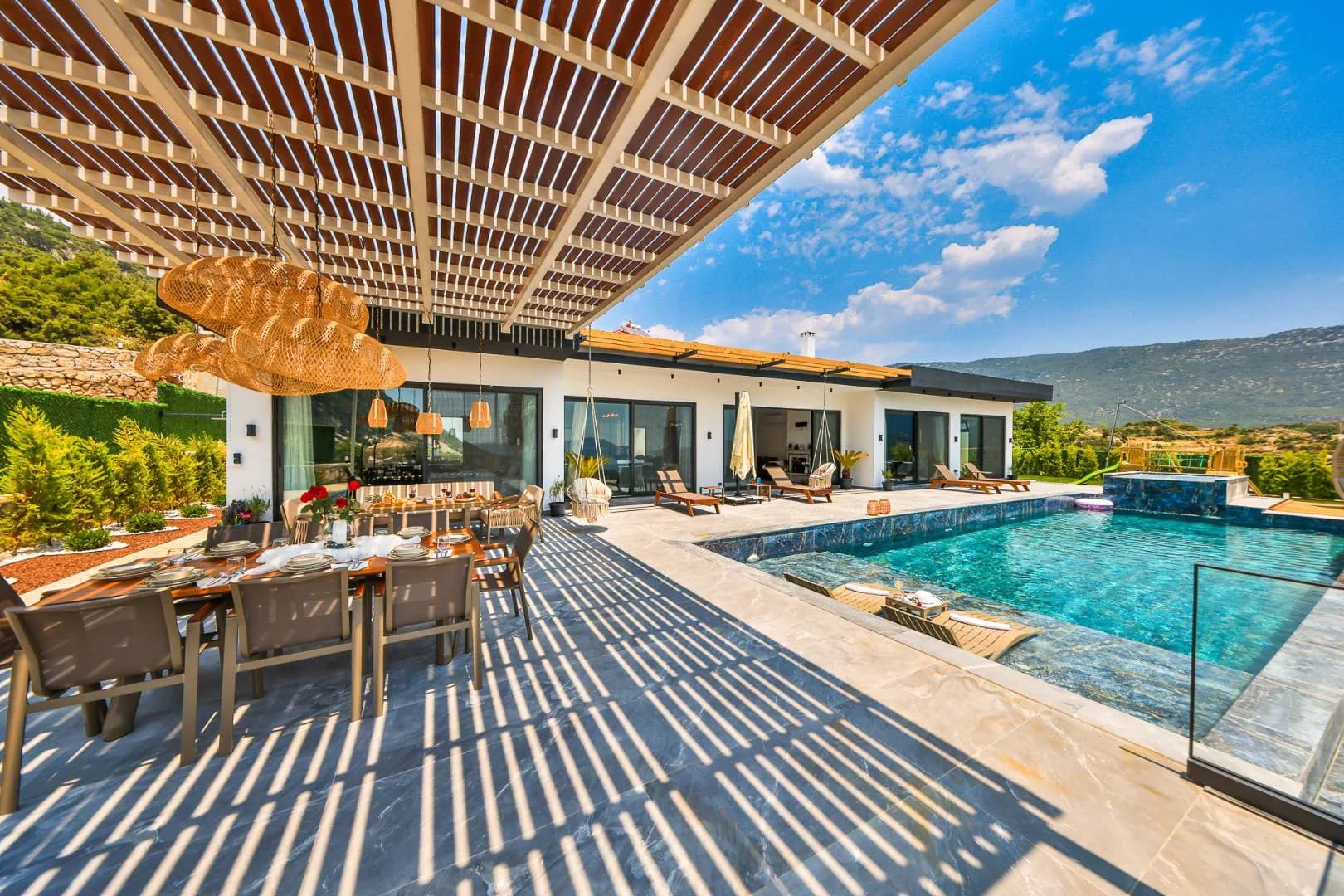 Kaş İkizce'de Muhteşem Doğada, Özel Havuzlu, Olanaklı Villa görsel 1