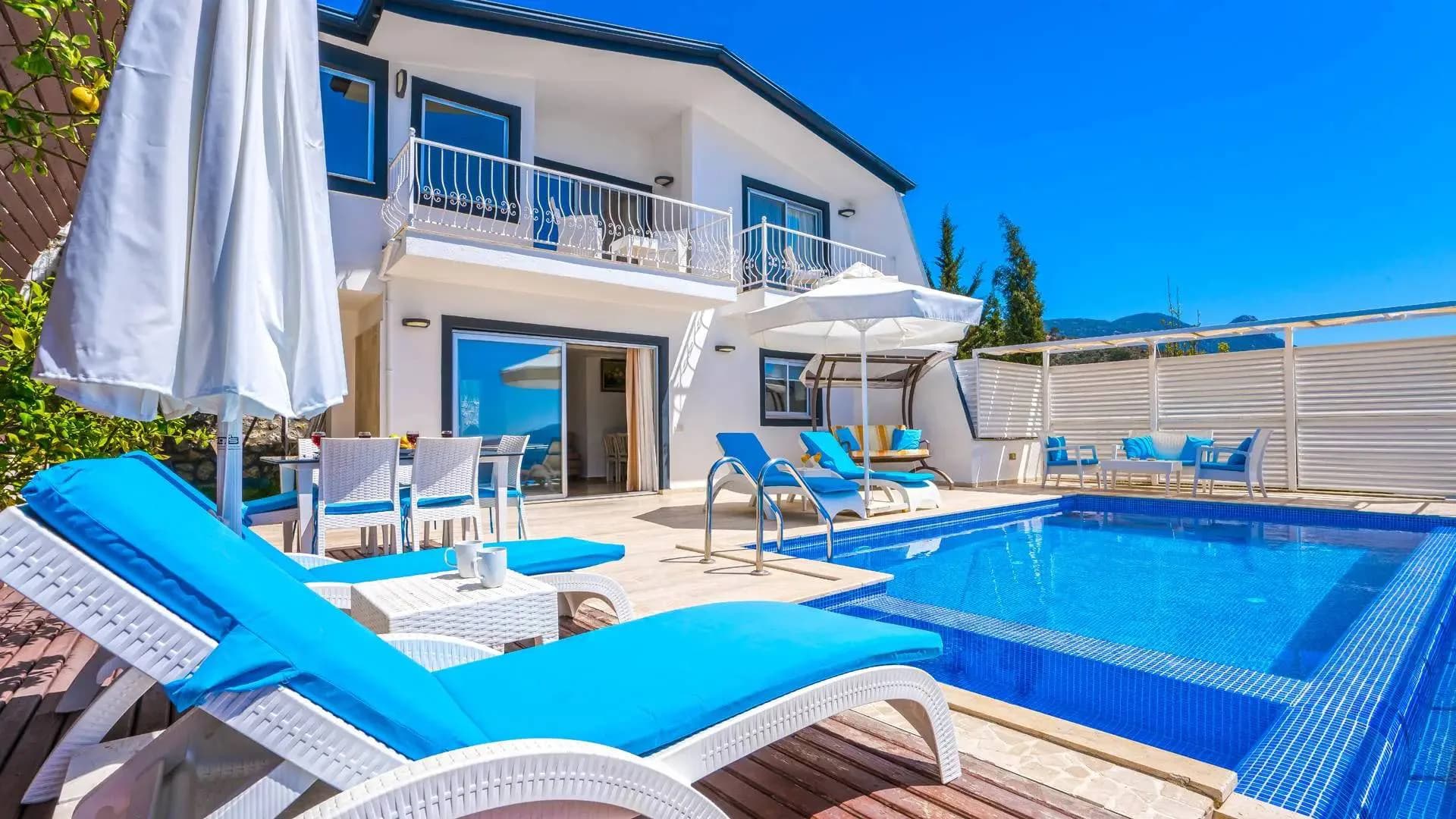 Kaş Üzümlü'de Harika Doğa Manzaralı, Özel Havuzlu, Kiralık Villa görsel 2