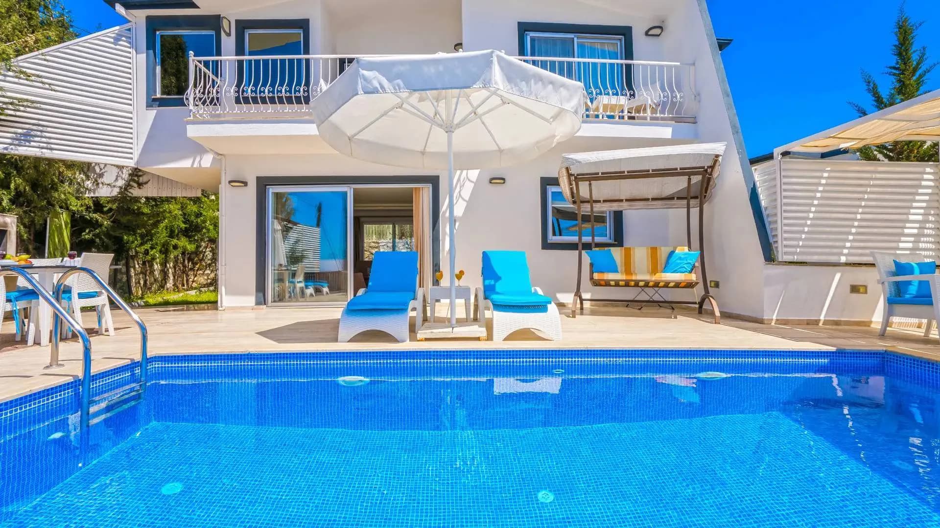 Kaş Üzümlü'de Harika Doğa Manzaralı, Özel Havuzlu, Kiralık Villa görsel 3