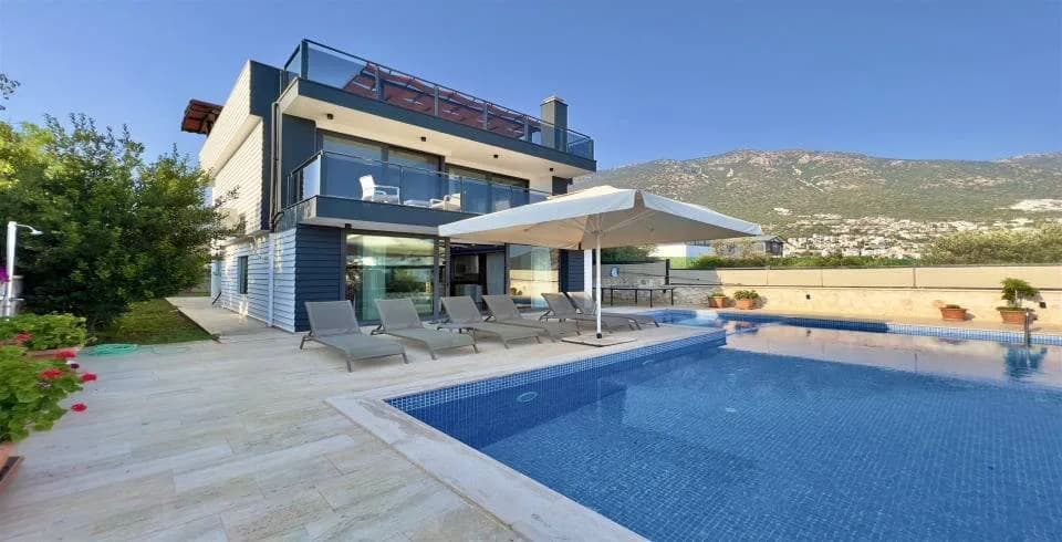 Kaş Kalkan'da Denize Yakın, Özel Havuzlu, 5+1 Villa görsel 1