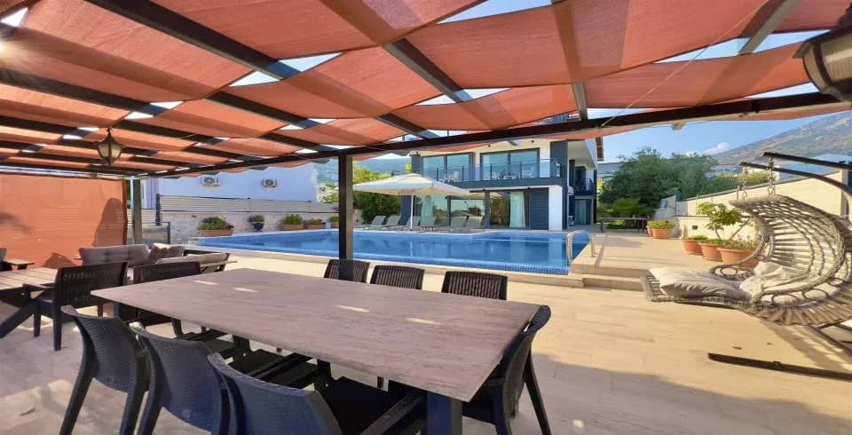 Kaş Kalkan'da Denize Yakın, Özel Havuzlu, 5+1 Villa görsel 2