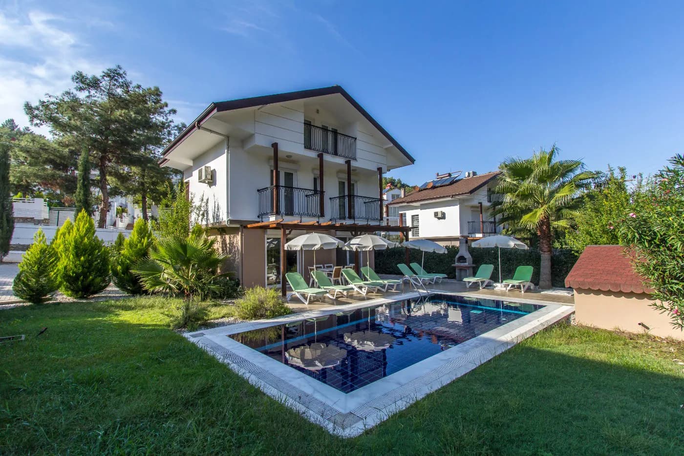 Fethiye Ölüdeniz'de Plaja Yakın, Özel Havuzlu, Konforlu, Modern Villa görsel 1