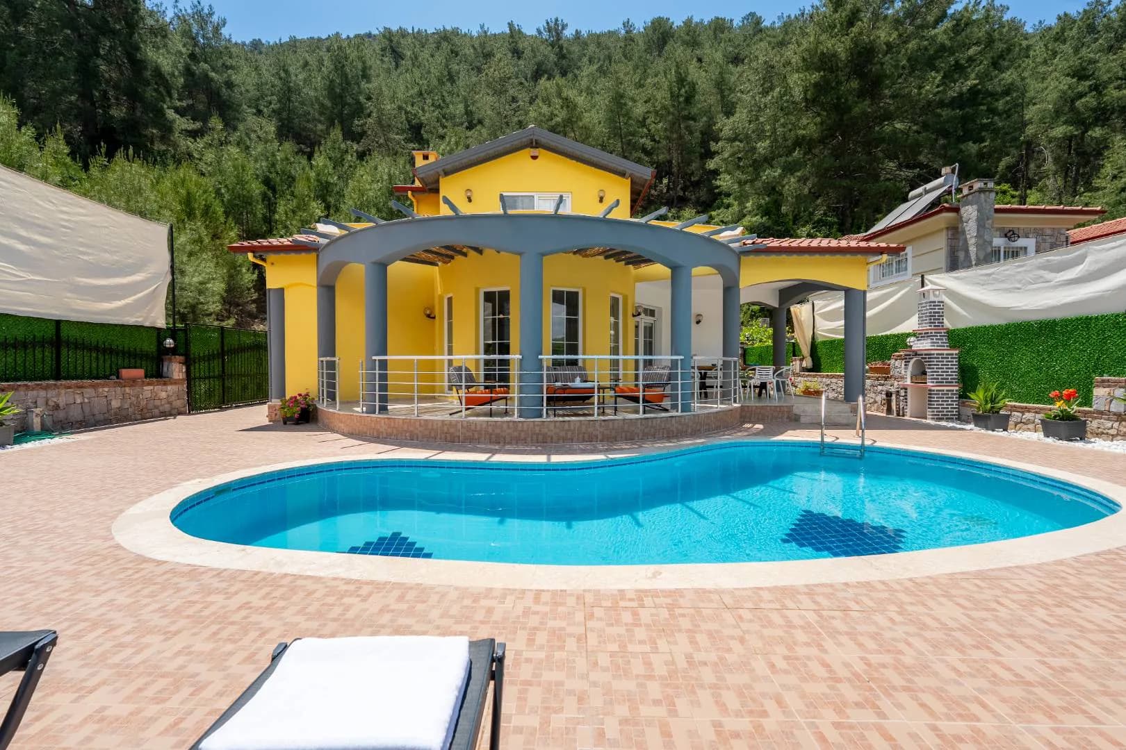 Fethiye Yeşilüzümlü'de Enfes Doğada, Özel Havuzlu, Kiralık Villa görsel 1