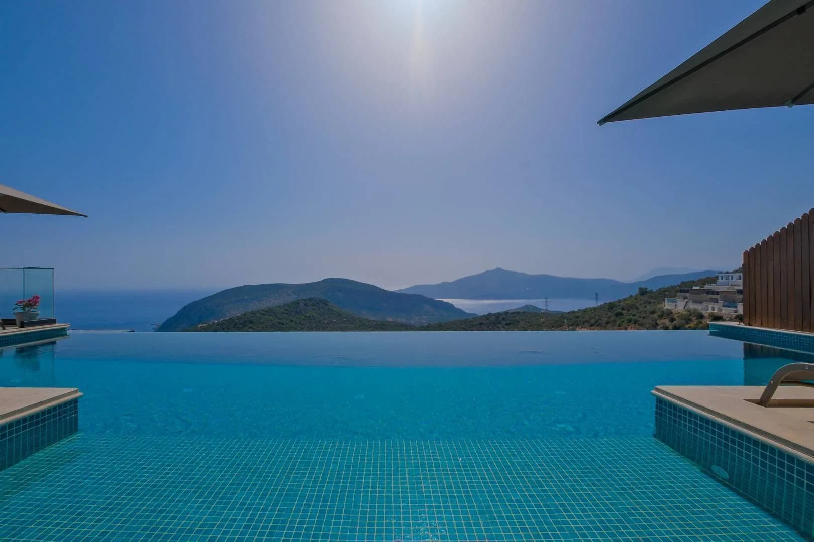 Kaş Bezirgan'da Enfes Deniz Manzaralı, Özel Havuzlu, Lüks Villa görsel 2