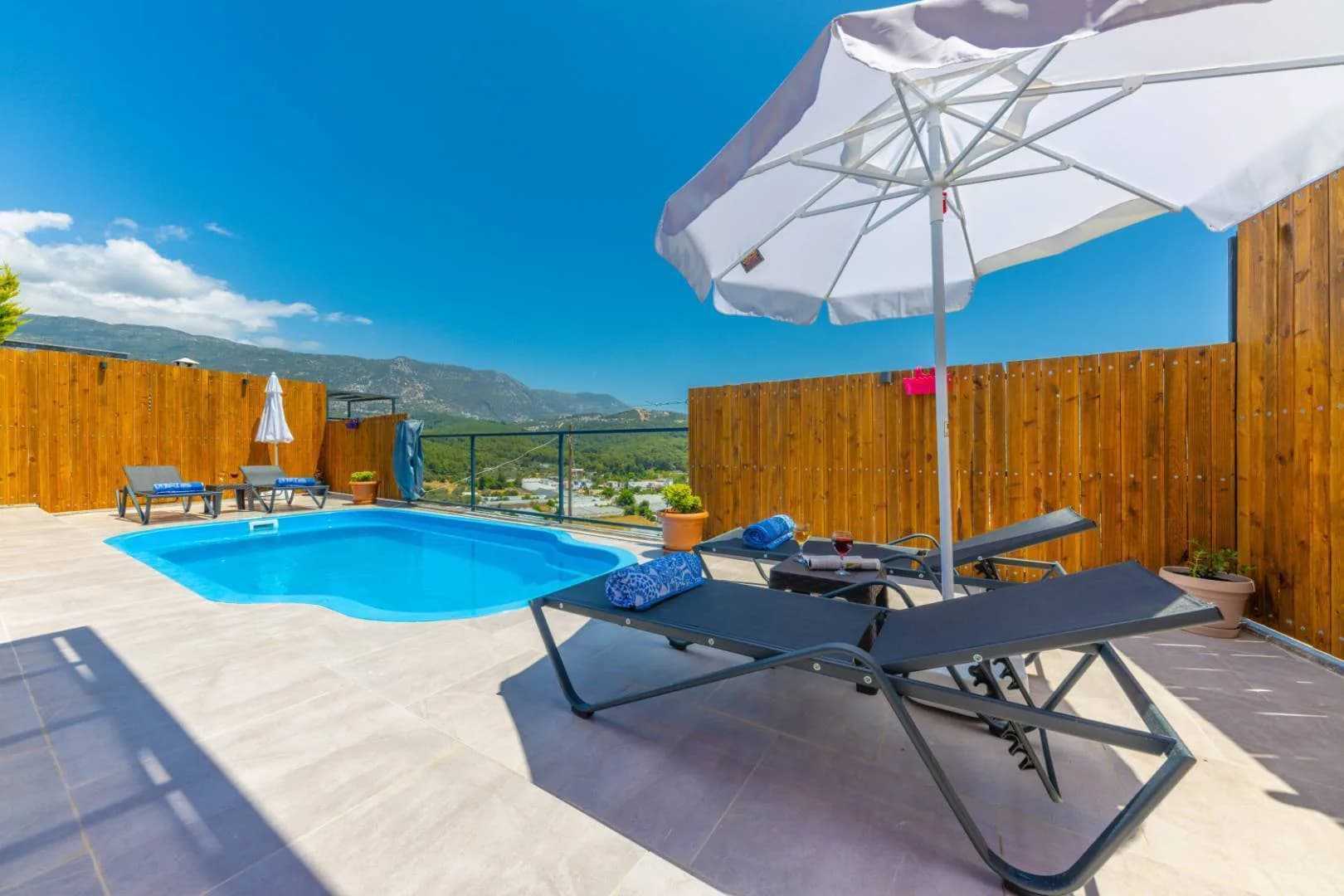 Kalkan Yeşilköy'de Doğa İçerisinde, Özel Havuzlu, Balayı Villası görsel 2