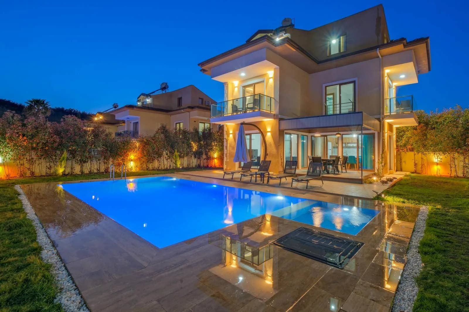 Fethiye Ölüdeniz'de Elverişli Konumda, Özel Havuzlu, Lüks Villa görsel 1