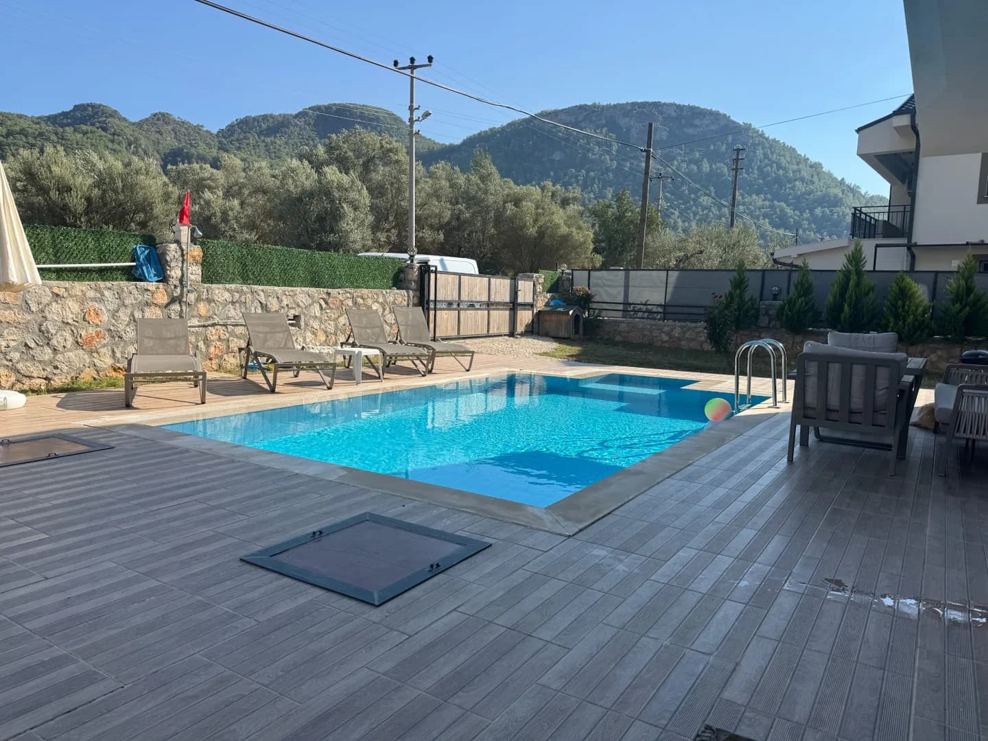 Fethiye Yeşilüzümlü'de Geniş Ailelere Uygun, Özel Havuzlu, 5+1 Villa görsel 3