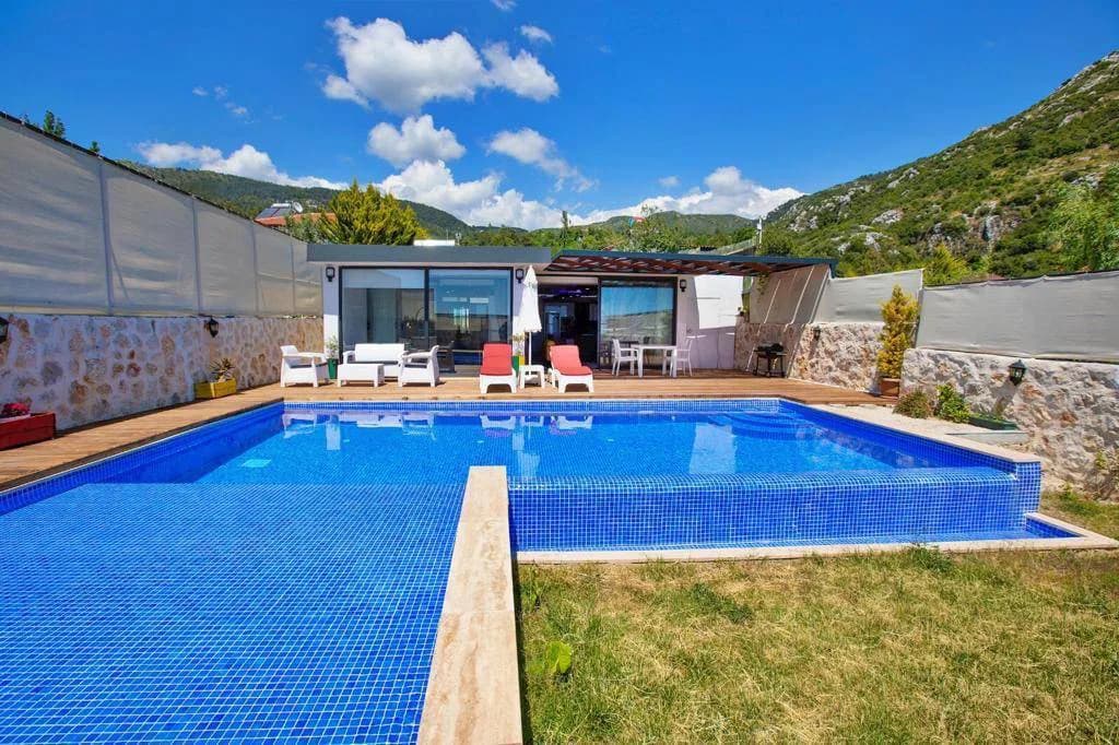 Kaş İslamlar'da Harika Deniz Manzaralı, Özel Havuzlu, Jakuzili Villa görsel 1