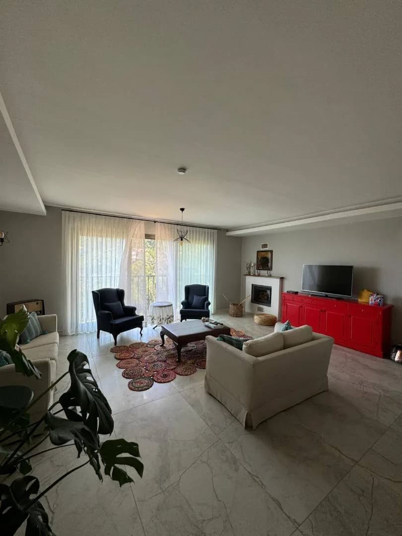 Marmaris Karşıyaka'da Orman Manzaralı, Modern Tasarımlı, İkiz Villa görsel 1