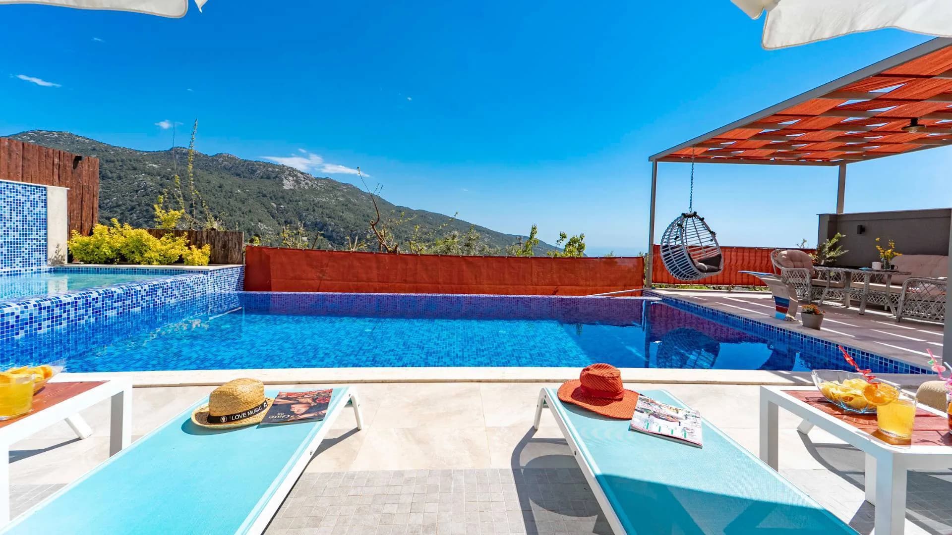 Kaş İslamlar'da Deniz Manzaralı, Özel Havuzlu, Jakuzili Villa görsel 3