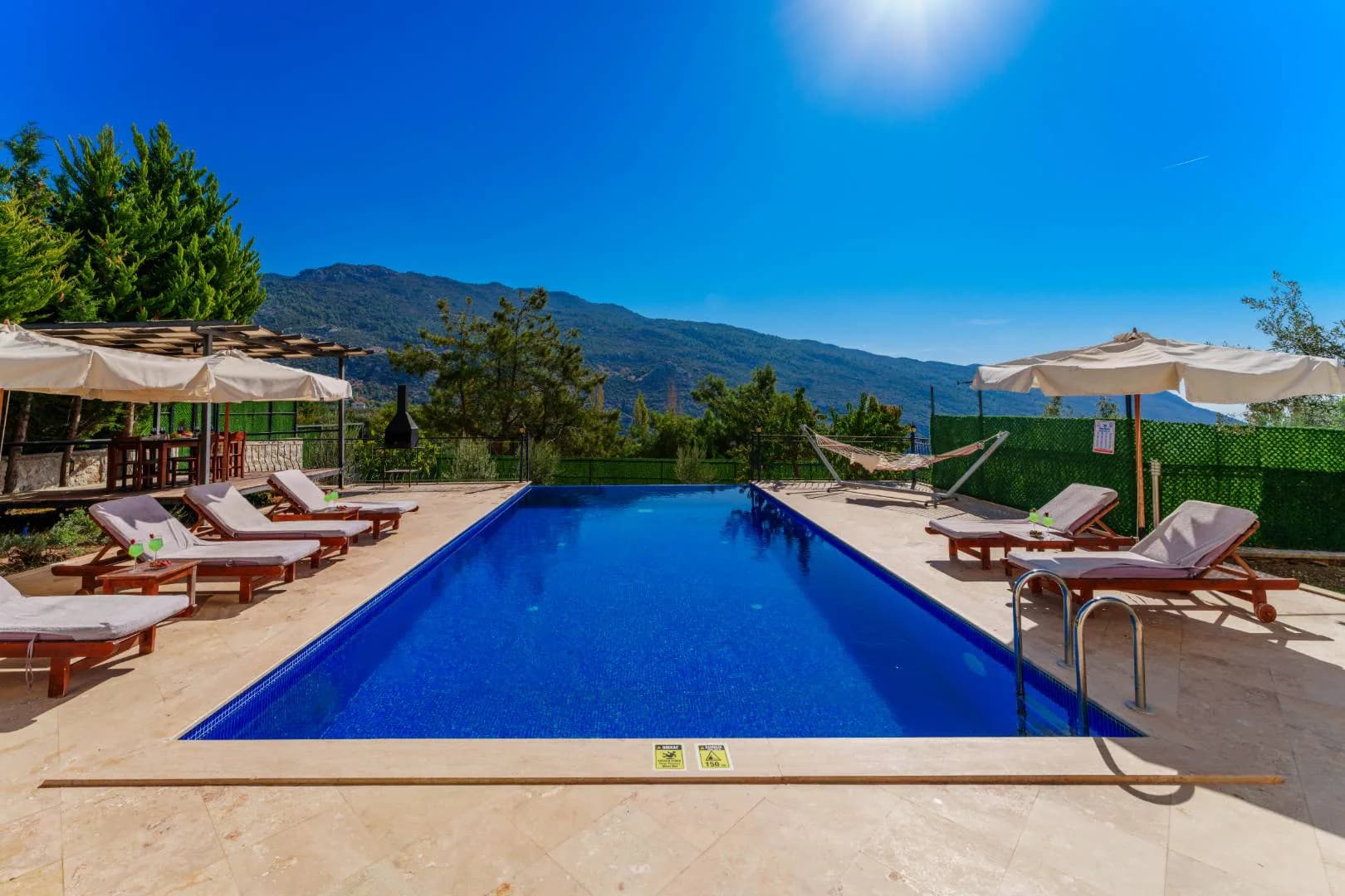 Kaş İslamlar'da Kartpostallık Dağ Manzaralı, Özel Havuzlu, Lüks Villa görsel 3