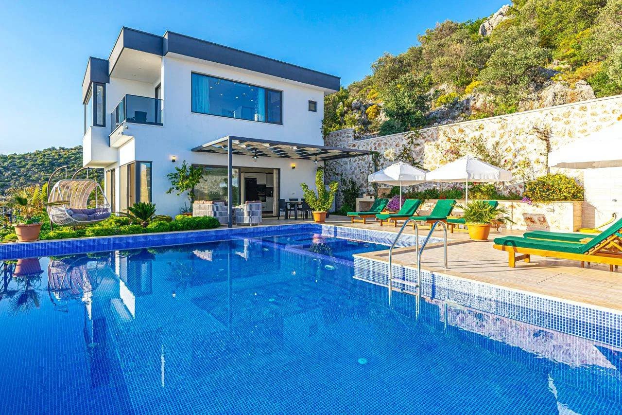 Kaş Bezirgan'da Eşsiz Deniz Manzaralı, Özel Havuzlu, Jakuzili Villa görsel 1