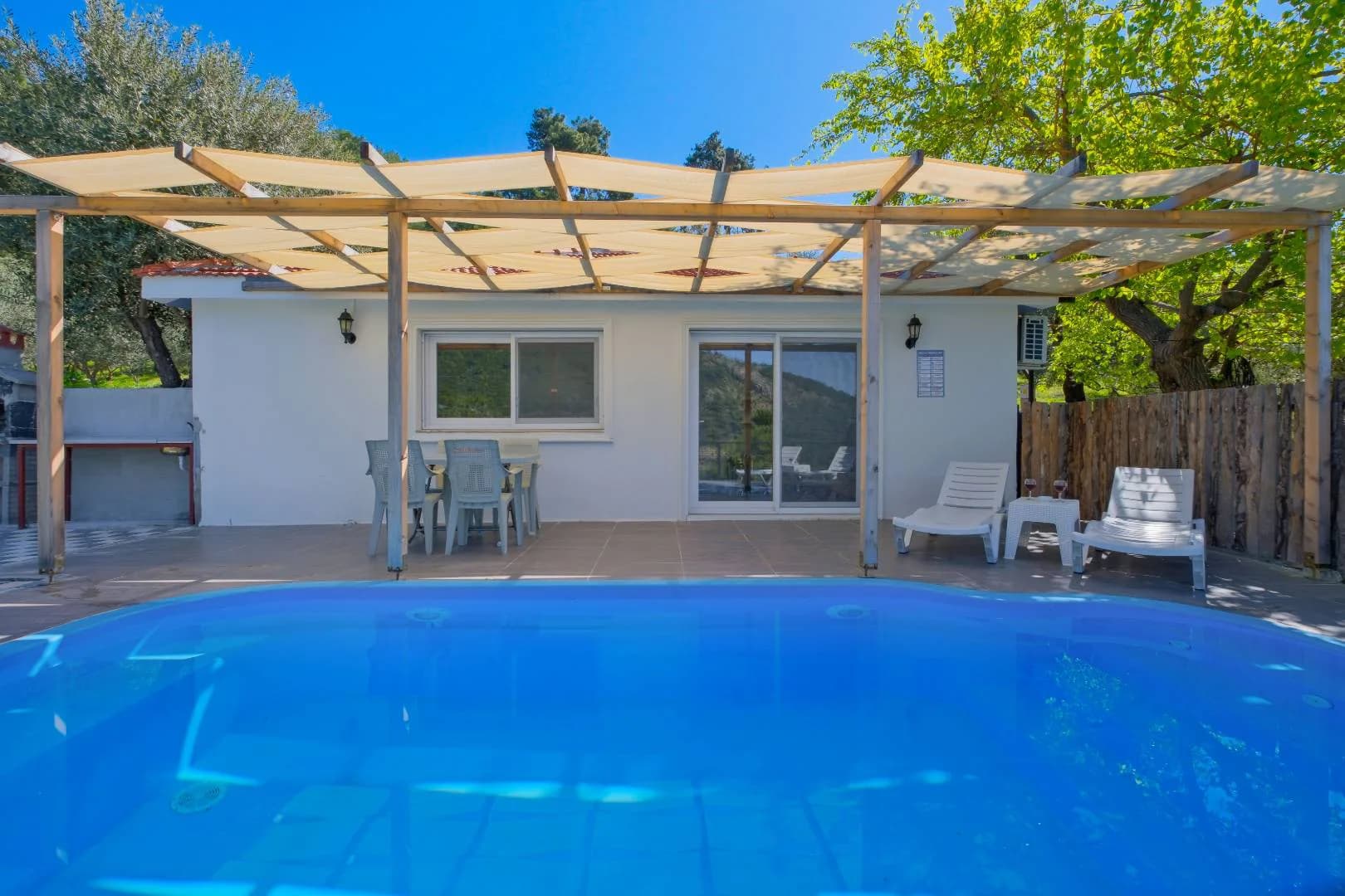 Muğla Fethiye'de Geniş Bahçeli, Özel Havuzlu, 2+1 Villa görsel 2