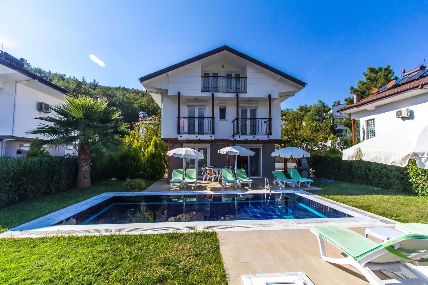 Fethiye Ölüdeniz'de Denize ve Plaja Yakın, Özel Havuzlu, Bahçeli Villa görsel 1