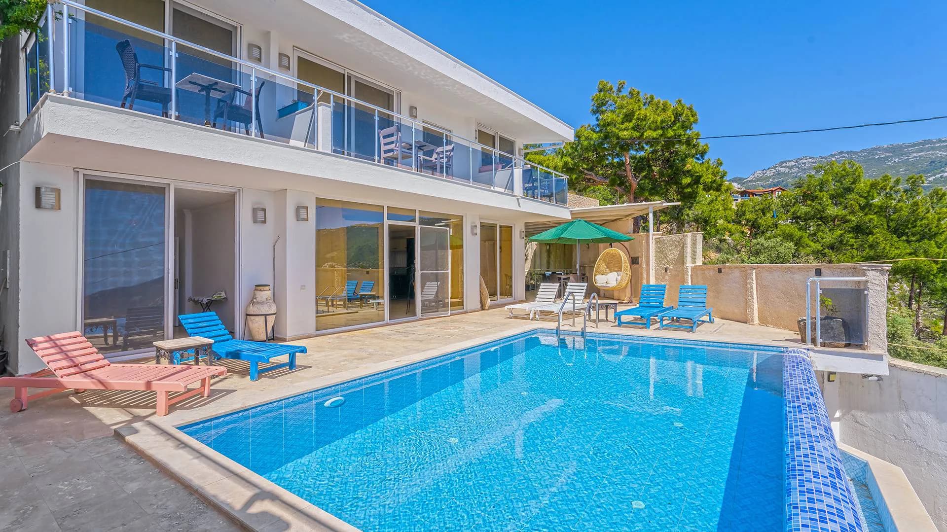 Kaş İslamlar'da Muhteşem Manzaralı, Özel Havuzlu, Konforlu Villa görsel 1